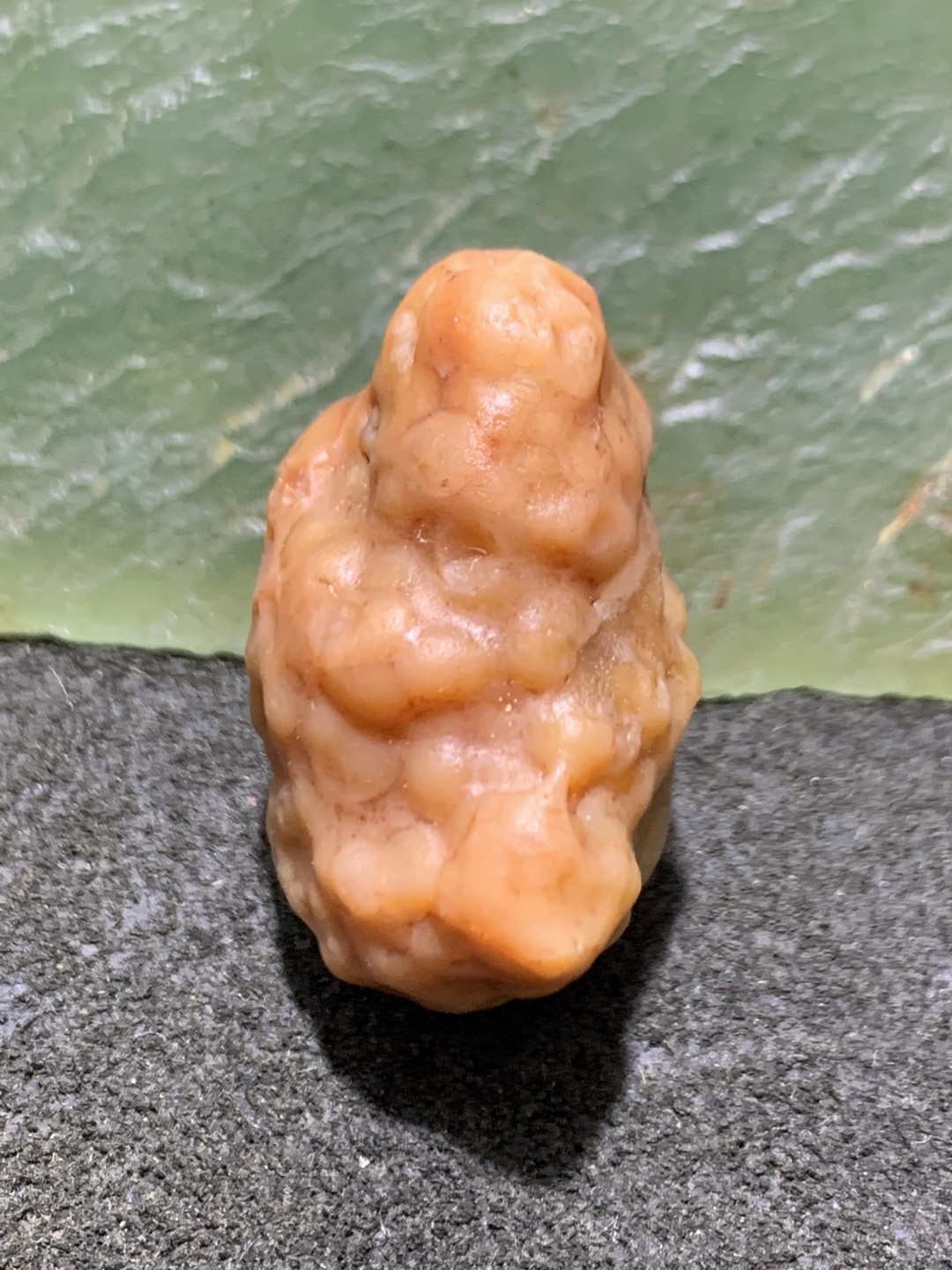 精美罕见戈壁肉筋脉石原石一颗，