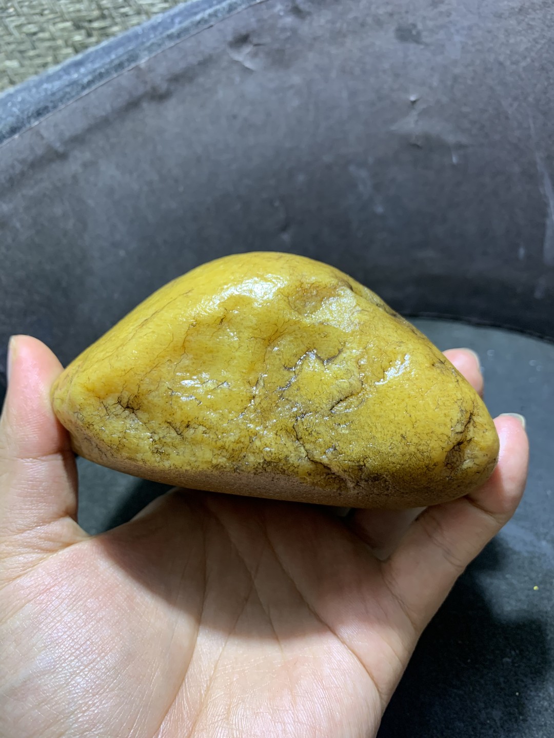 精美天然地表金丝玉老皮黄料大籽料原石一块，