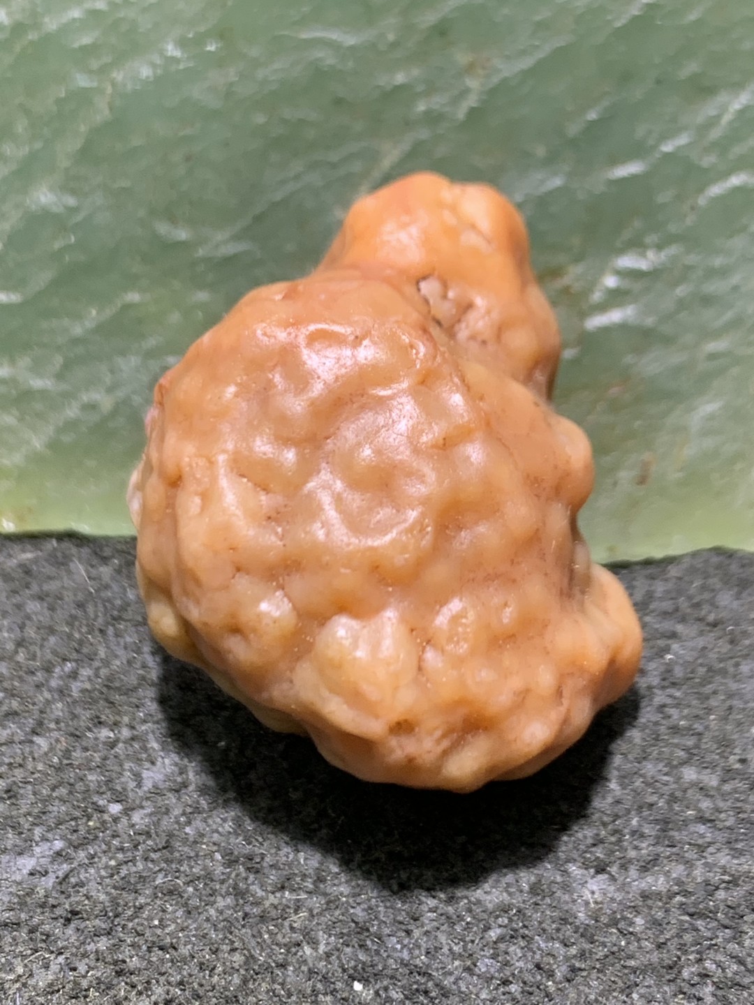 精美罕见戈壁肉筋脉石原石一颗，