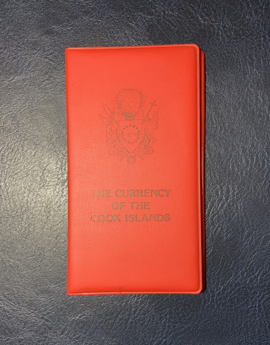 收藏联盟Quantum Auction 第187期拍卖 库克岛1987年尾三同百位号3_10_20元一套 品相全新UNC 带官方纪念册