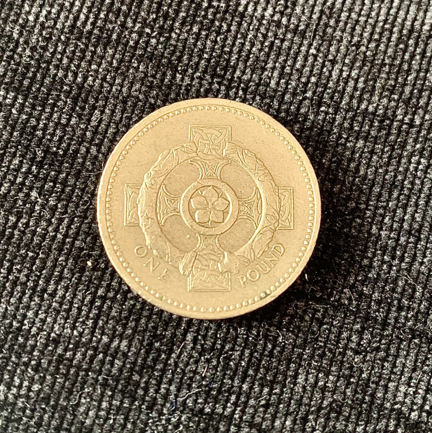 ⚜️圣域骑士收藏团之硬币散币专场 【总第8场】 欧洲 1996年英国🇬🇧1镑流通硬币 十字徽和方冠女王