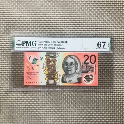 40th ¥¥ 🇭🇹🇦🇺🇲🇾🇮🇩🇷🇴🇳🇿🇲🇽🇳🇵🇻🇺🇱🇧🇹🇹🇨🇻🏴󠁧󠁢󠁳󠁣󠁴󠁿🇬🇧🇨🇰🇵🇭🇰🇿🇦🇴19国各类塑料钞 首发冠 小号 PMG评级币 - 澳大利亚2019年20元塑料钞 签名10:Lowe-Gaetje AA首发冠 AA19 1299562