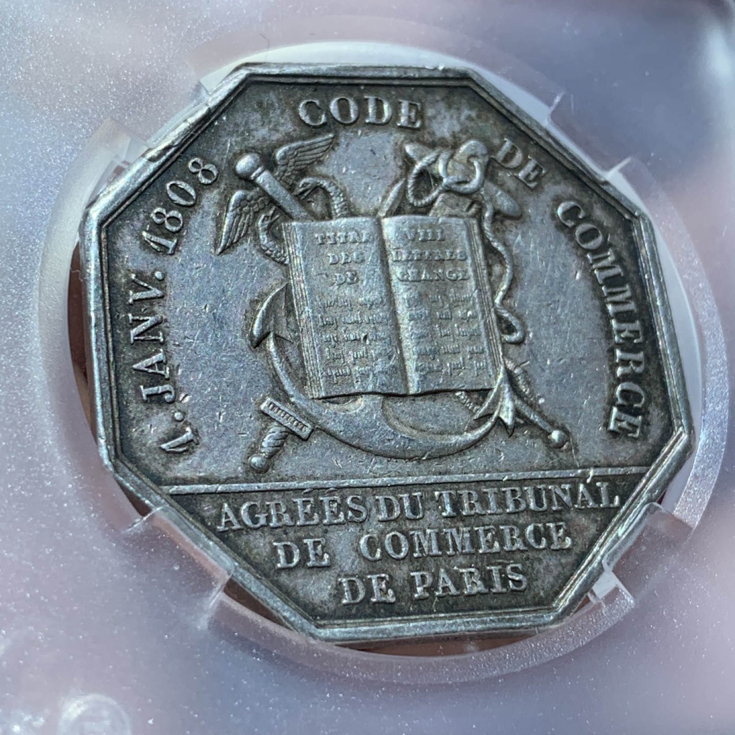 《竞宝斋》第89场-本周日，周一，周四，3场连拍（全场不限金额包邮） 1845-1860年 法国 法官 领事八角银质代币 大规格 非常少见品种 直径：36mm 重量：22.6g 边铭：手指银标