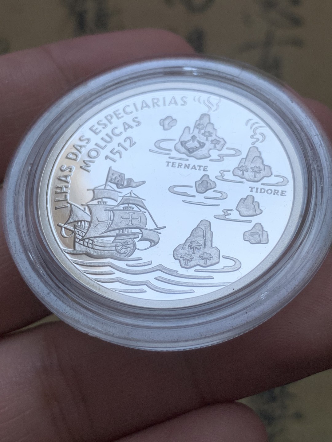 《竞宝斋》第89场-本周日，周一，周四，3场连拍（全场不限金额包邮） 原盒证书 葡萄牙1995年 纪念马六甲印尼群岛东帝汶澳大利亚航线开辟 四枚装 200埃斯库多精制大银币 单枚26.5克 925银 非常漂亮