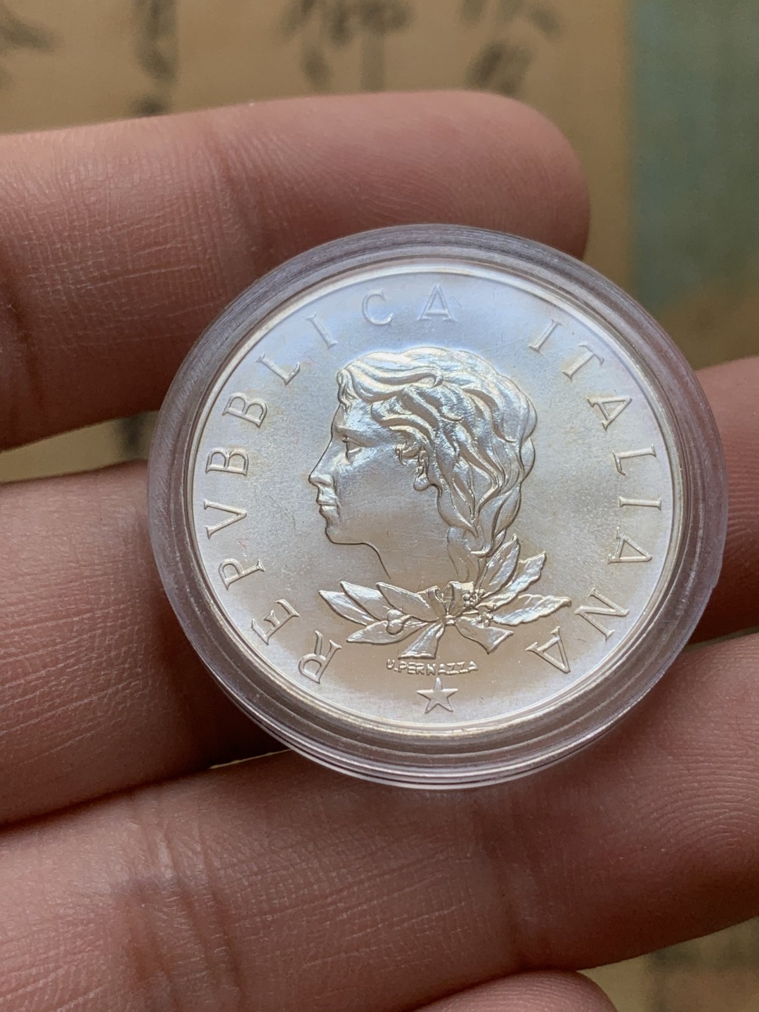 《竞宝斋》第89场-本周日，周一，周四，3场连拍（全场不限金额包邮） 原盒证书 意大利1990年 欧元区纪念500里拉银币 出厂状态