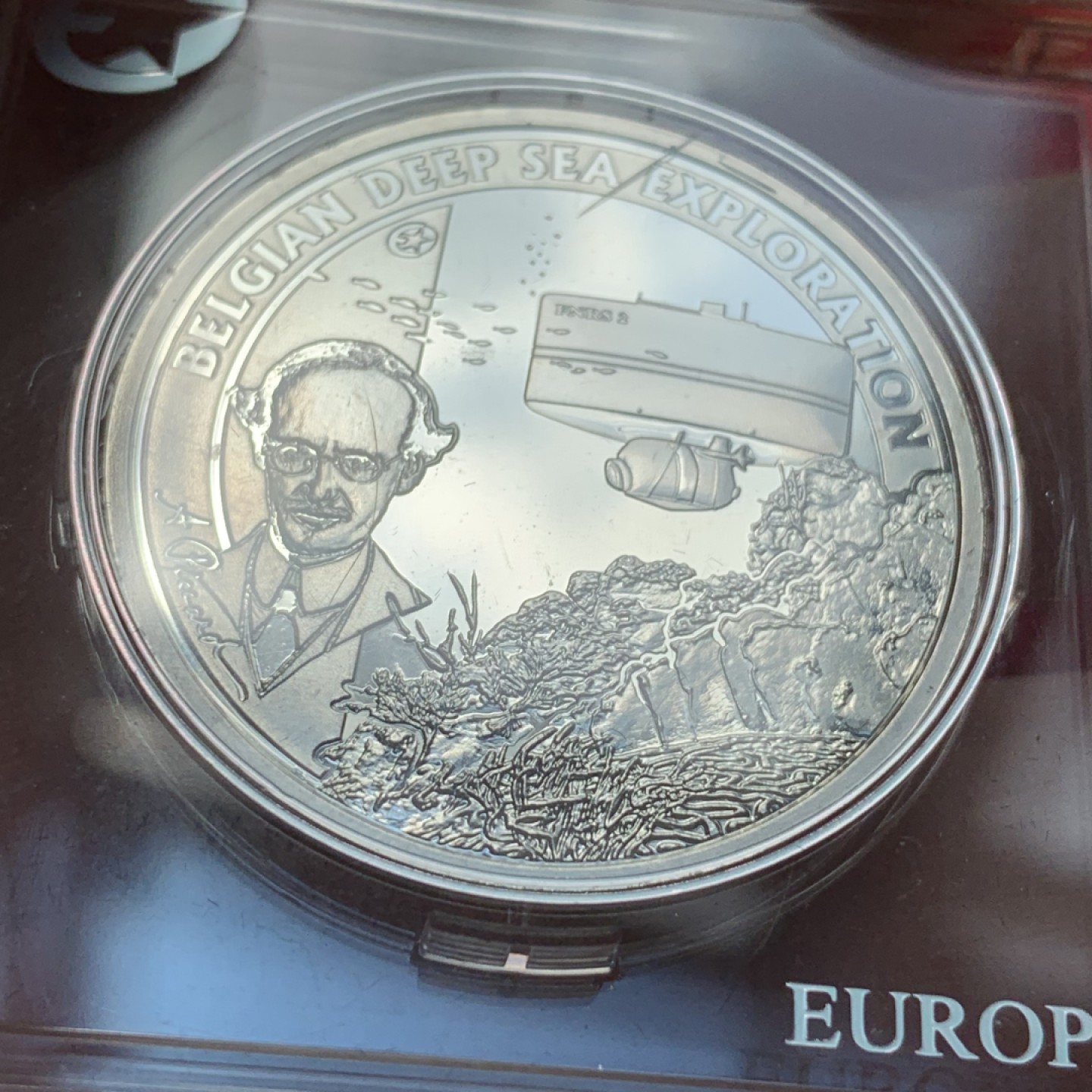 《竞宝斋》第89场-本周日，周一，周四，3场连拍（全场不限金额包邮） 比利时 2011年 深海勘探纪念 镀金 大银币 18.75克 925银