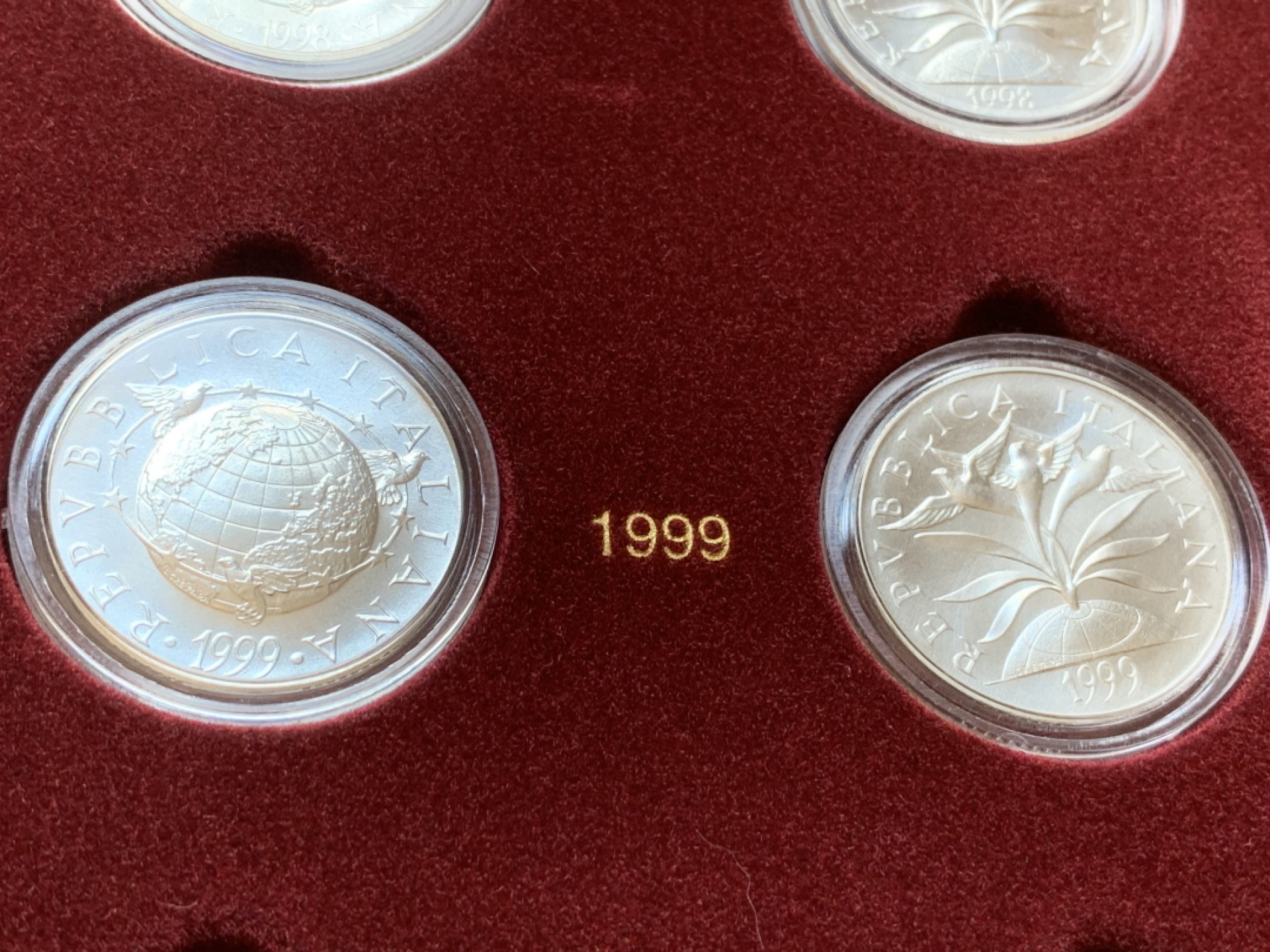 《竞宝斋》第89场-本周日，周一，周四，3场连拍（全场不限金额包邮） 原盒证书 意大利1998-2000年 千禧年六枚装 2000/5000/10000里拉 银币 完美品