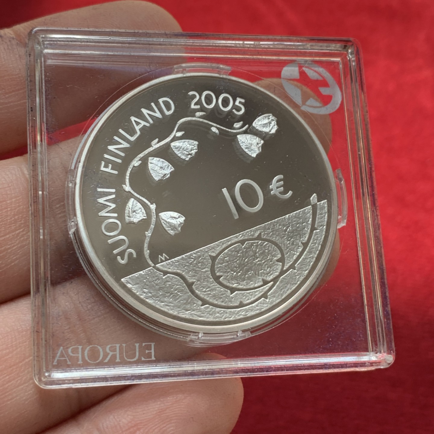 《竞宝斋》第89场-本周日，周一，周四，3场连拍（全场不限金额包邮） 芬兰 2005年 和平鸽 10欧元 精制大银币 25.5克 925银