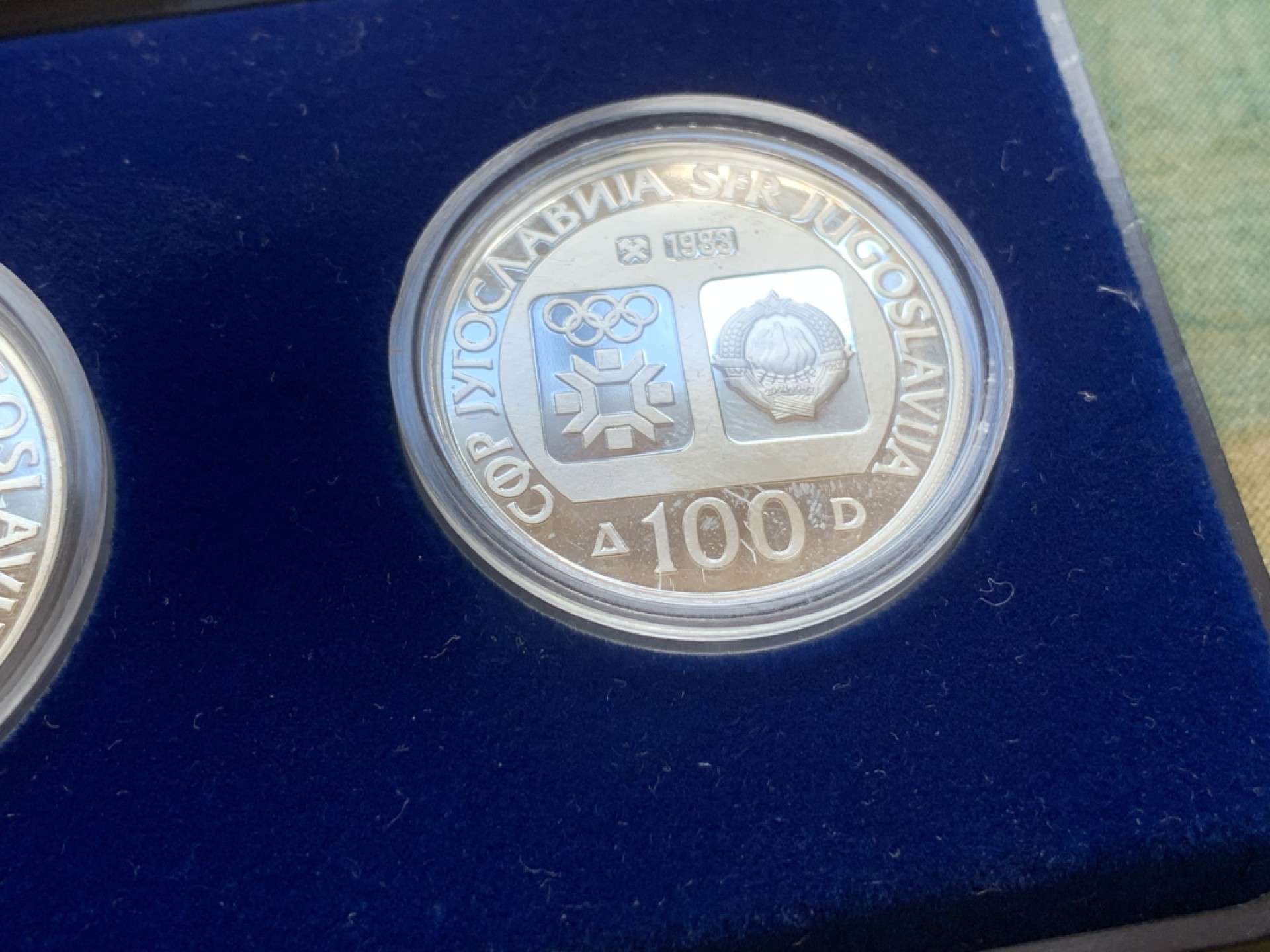 《竞宝斋》第89场-本周日，周一，周四，3场连拍（全场不限金额包邮） 原盒证书南斯拉夫 1984年 冬奥纪念 100/250/500第纳尔 精致银币925银 13g/17g/23g