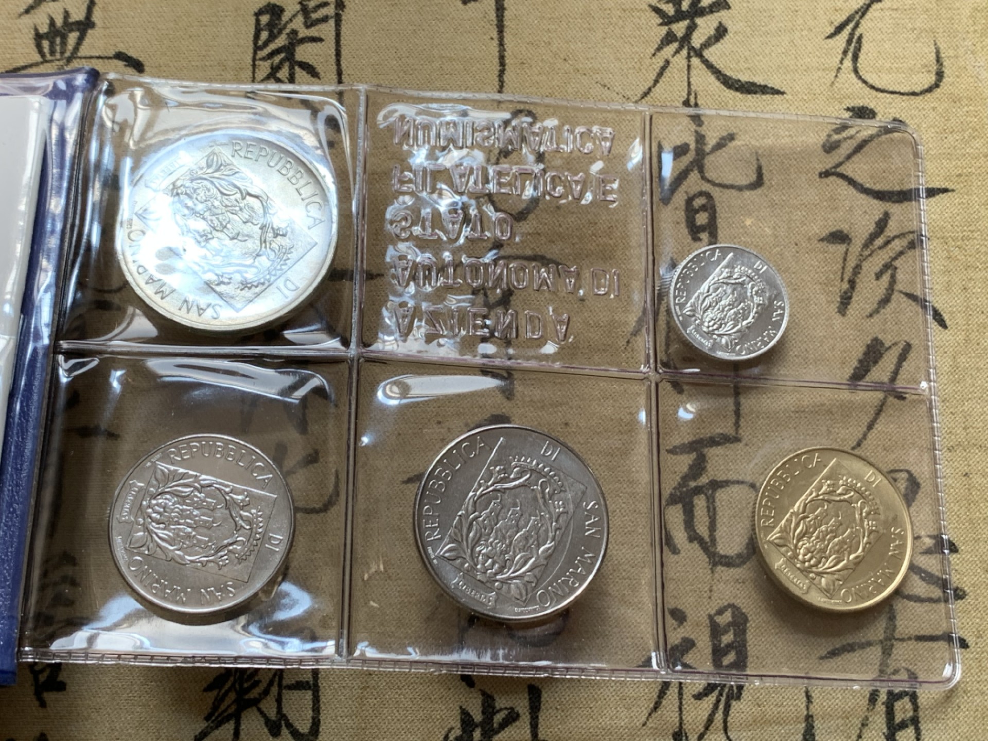 《竞宝斋》第89场-本周日，周一，周四，3场连拍（全场不限金额包邮） 圣马力诺1988年 哨塔系列 十枚套 其中最大枚1000里拉是银币