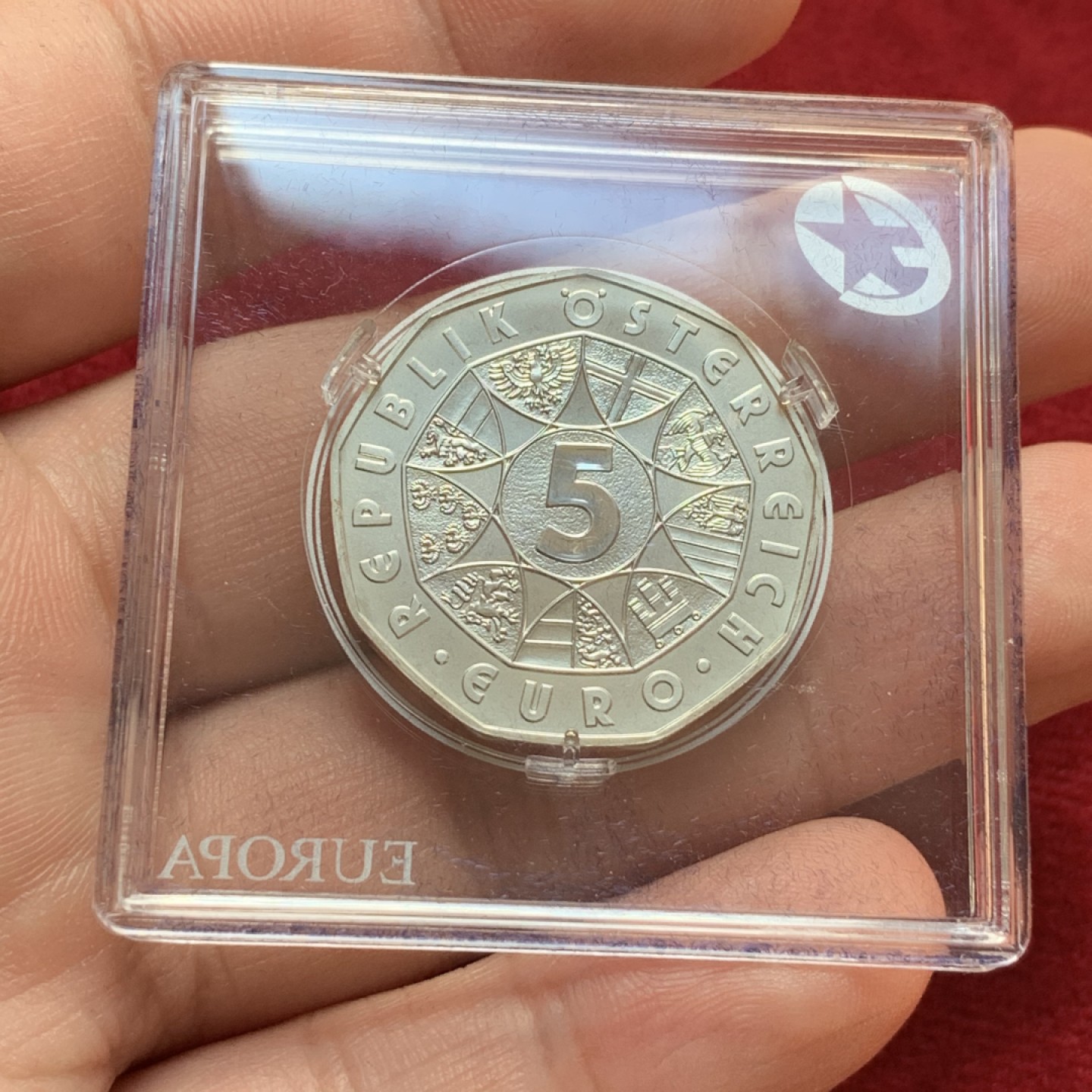 《竞宝斋》第89场-本周日，周一，周四，3场连拍（全场不限金额包邮） 奥地利 2007年 男性普选权百周年纪念 5欧元 九边形银币