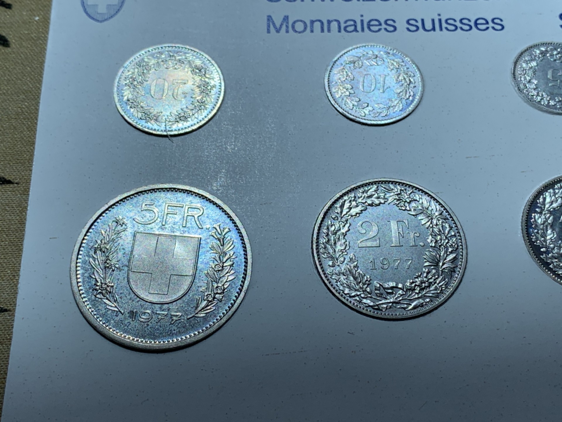 《竞宝斋》第89场-本周日，周一，周四，3场连拍（全场不限金额包邮） 瑞士1977年8枚套精制套币  白色