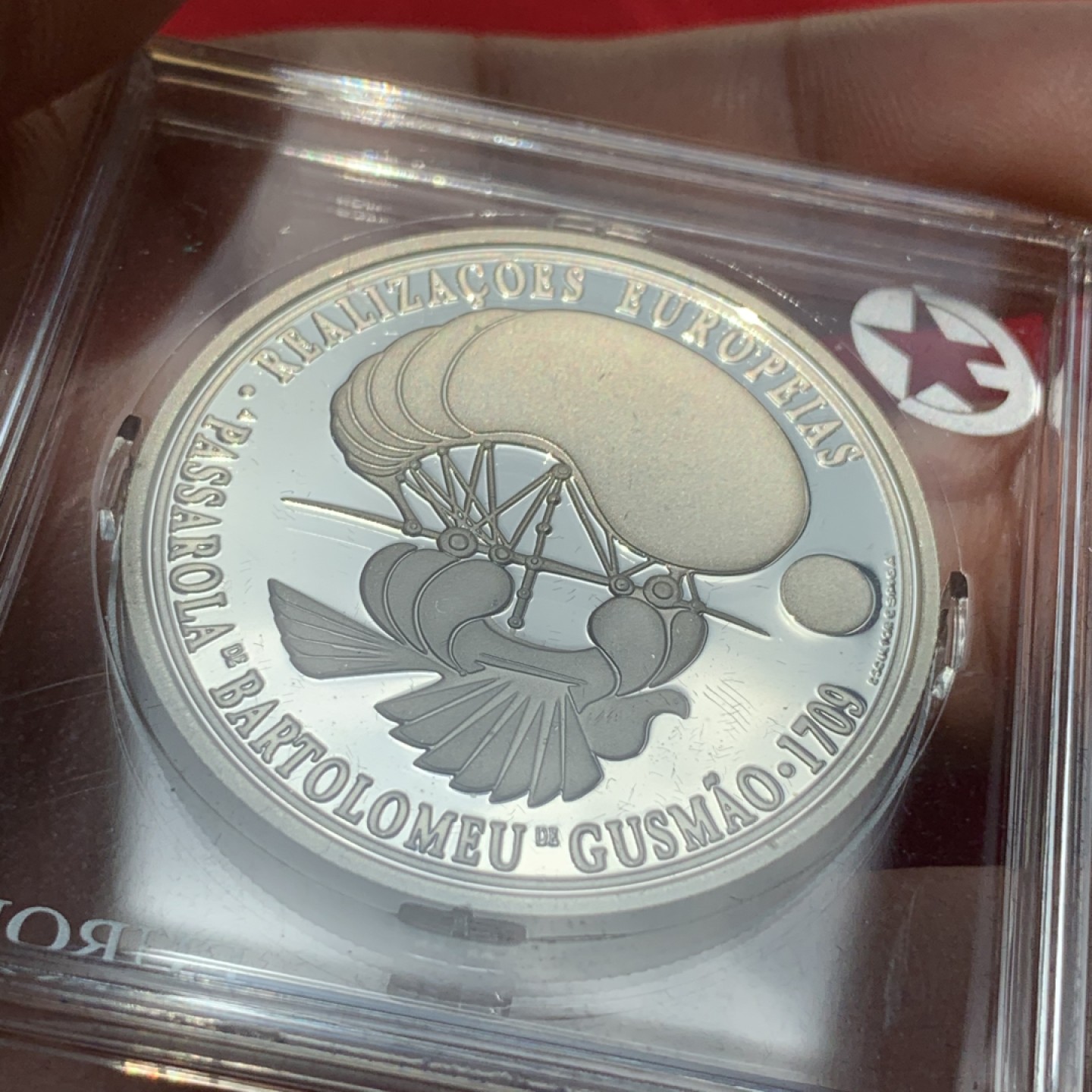 《竞宝斋》第89场-本周日，周一，周四，3场连拍（全场不限金额包邮） 葡萄牙 2007年 第一架飞艇帕萨罗拉 8欧元精制 大银币 31.1克 925银