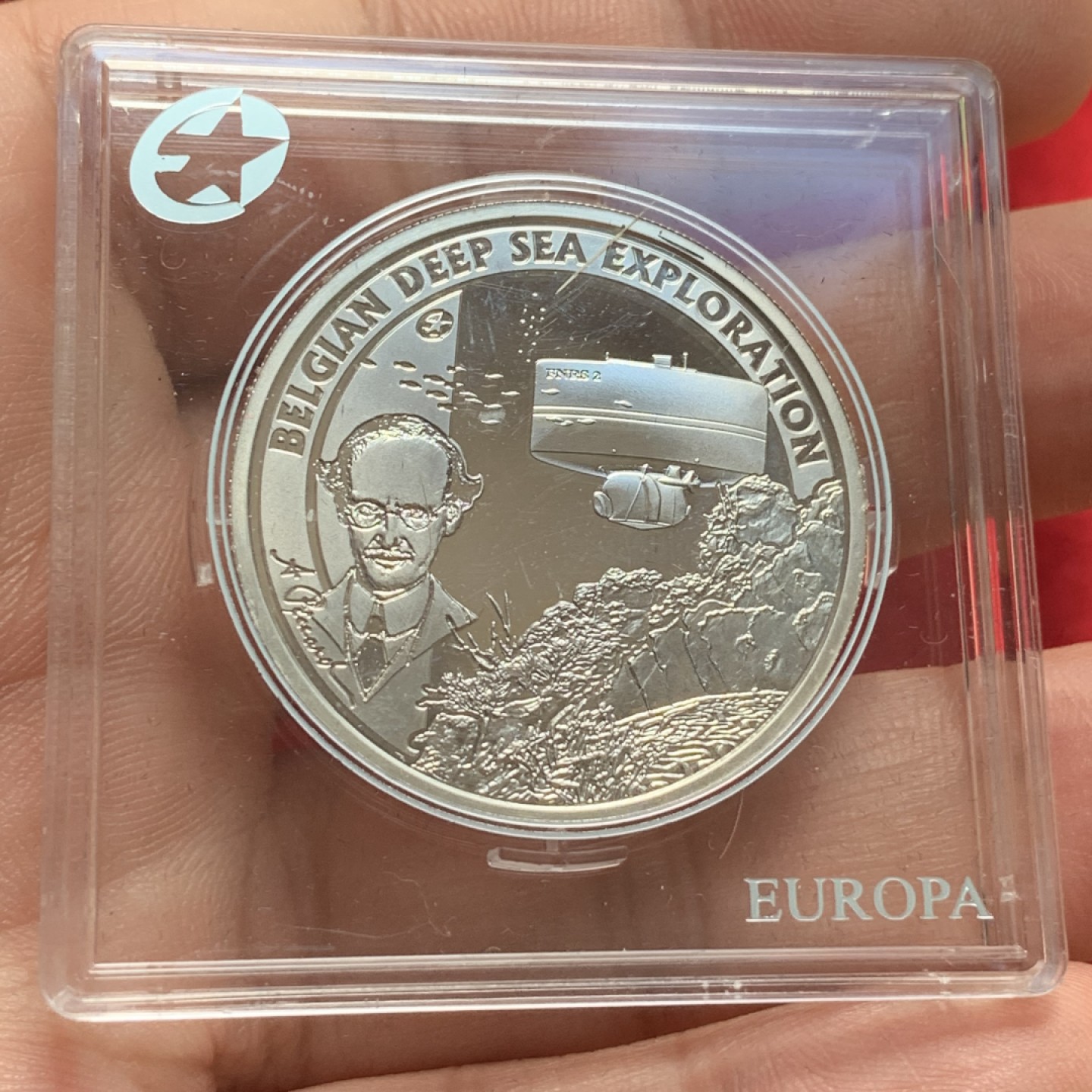 《竞宝斋》第89场-本周日，周一，周四，3场连拍（全场不限金额包邮） 比利时 2011年 深海勘探纪念 镀金 大银币 18.75克 925银