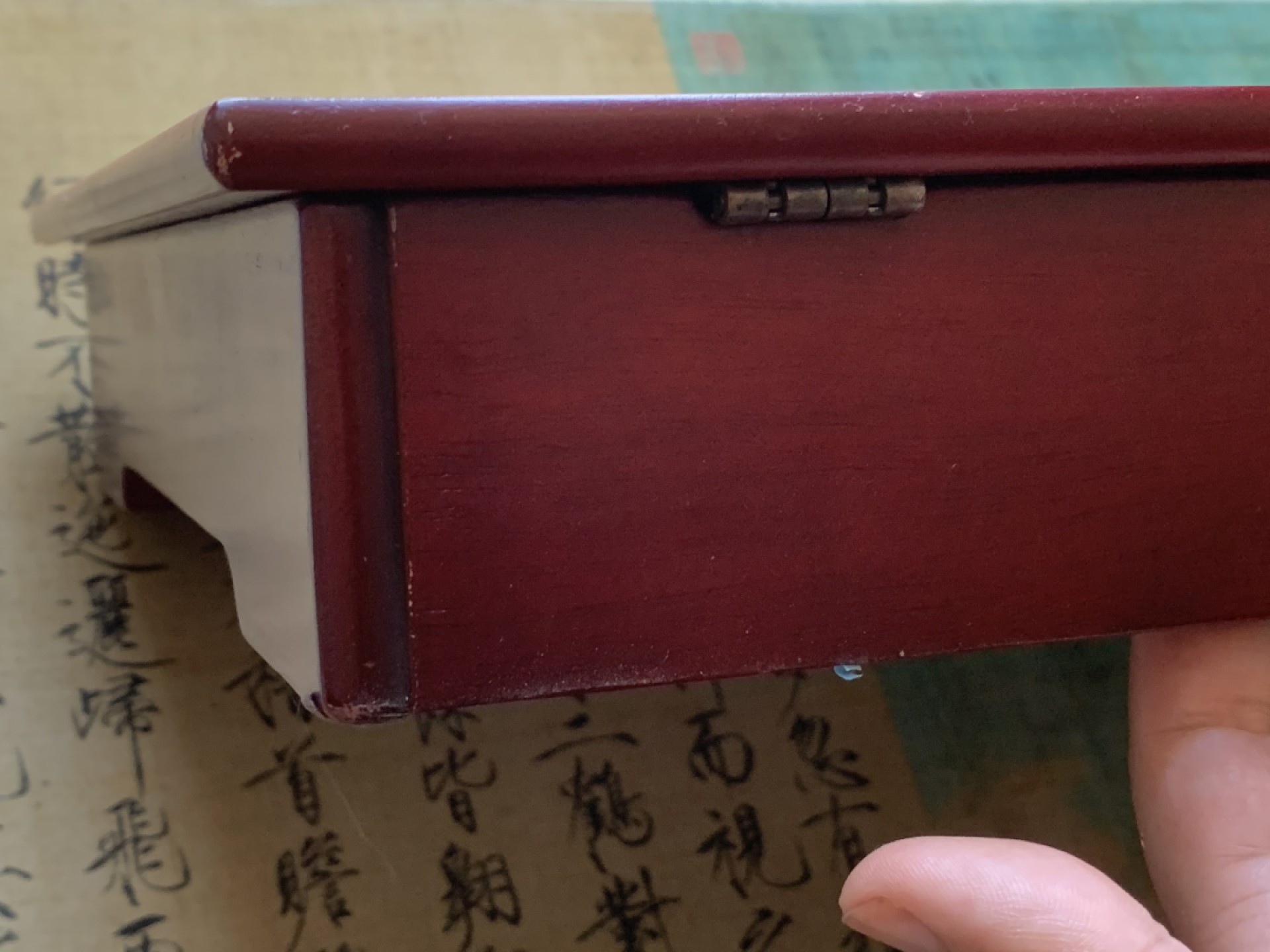 《竞宝斋》第89场-本周日，周一，周四，3场连拍（全场不限金额包邮） 原木盒证书 西班牙 纪念比塞塔货币 银章 一共24枚 925银 其中7枚镀金，总重量550克