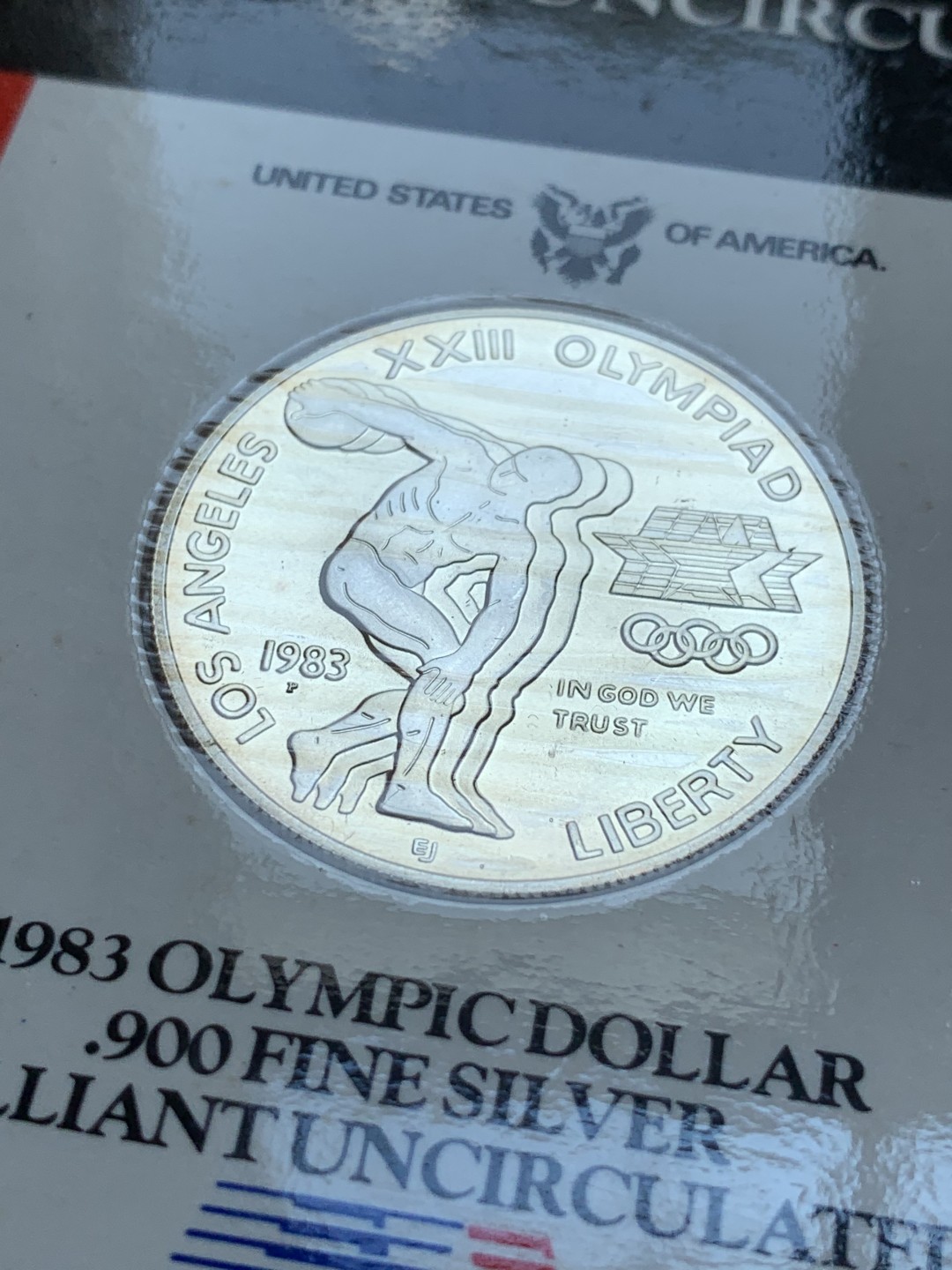 《竞宝斋》第89场-本周日，周一，周四，3场连拍（全场不限金额包邮） 美国1983 老鹰半身1元大银币 三枚不同厂 封装套 单枚26.8克