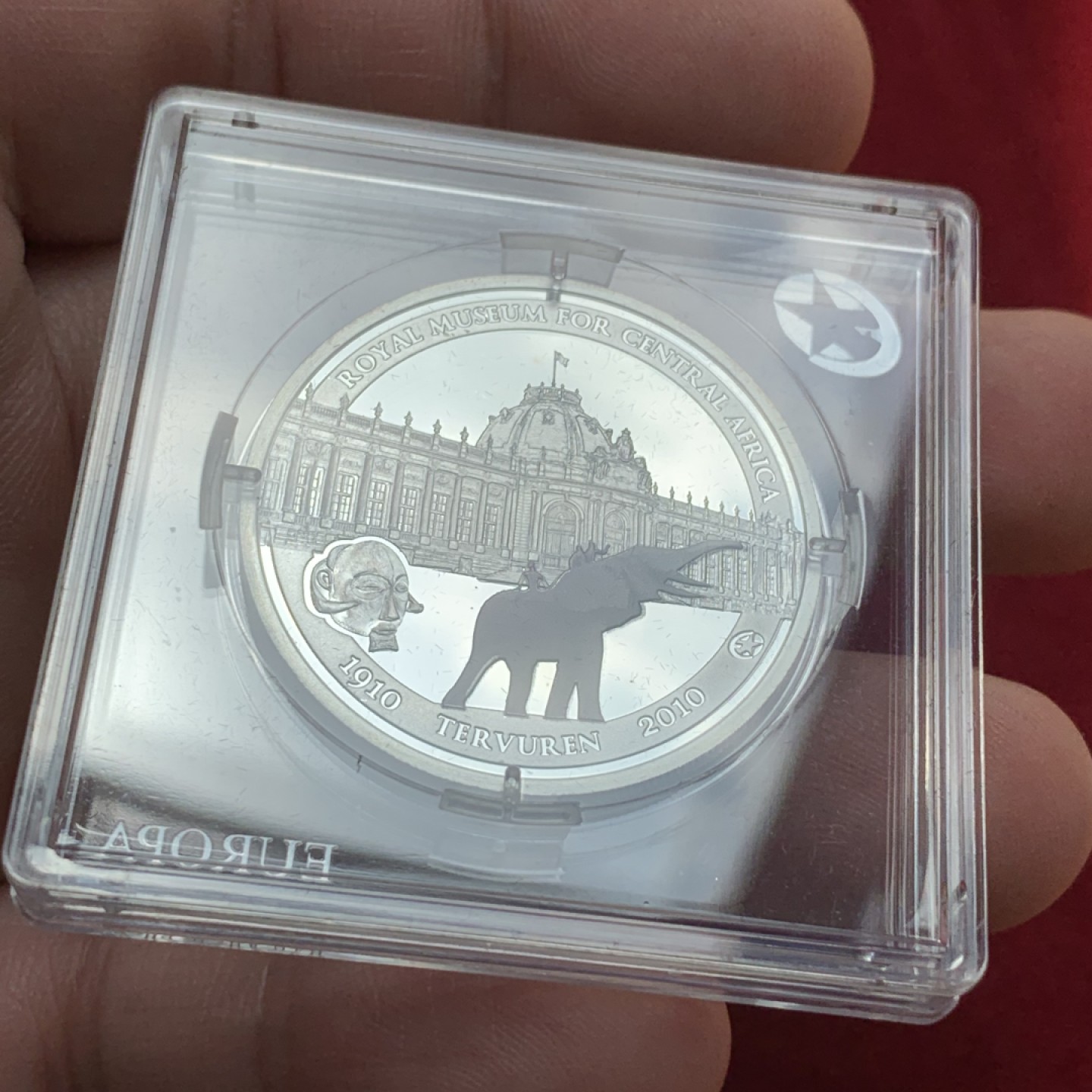 《竞宝斋》第89场-本周日，周一，周四，3场连拍（全场不限金额包邮） 比利时 2010年 非洲博物馆纪念 彩色大象 大银币 18.75克 925银