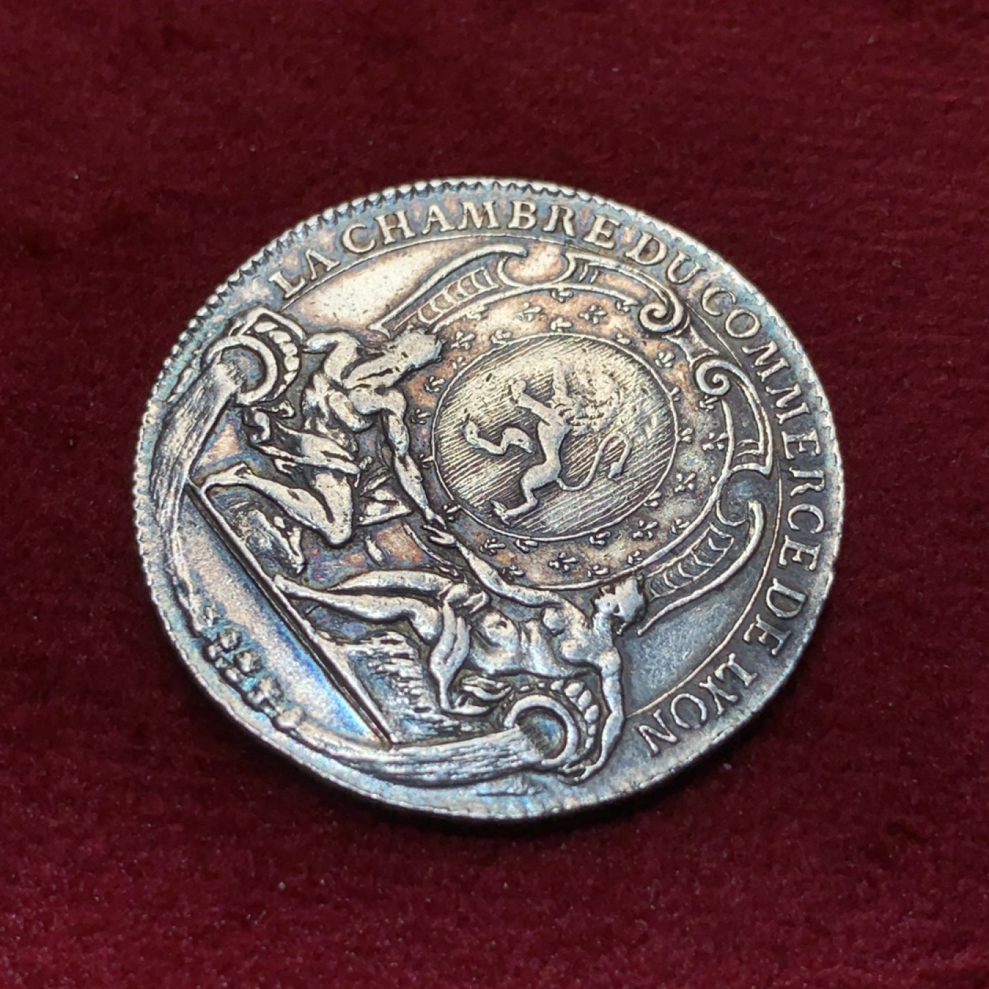 《竞宝斋》第89场-本周日，周一，周四，3场连拍（全场不限金额包邮） 法国 17-18世纪 无纪年 河神银质代币 工艺不错 细节优秀