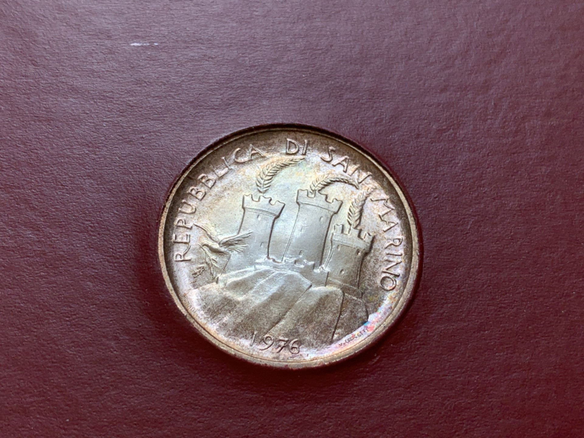 《竞宝斋》第89场-本周日，周一，周四，3场连拍（全场不限金额包邮） 卡装 圣马力诺1976年 播种 500里拉银币