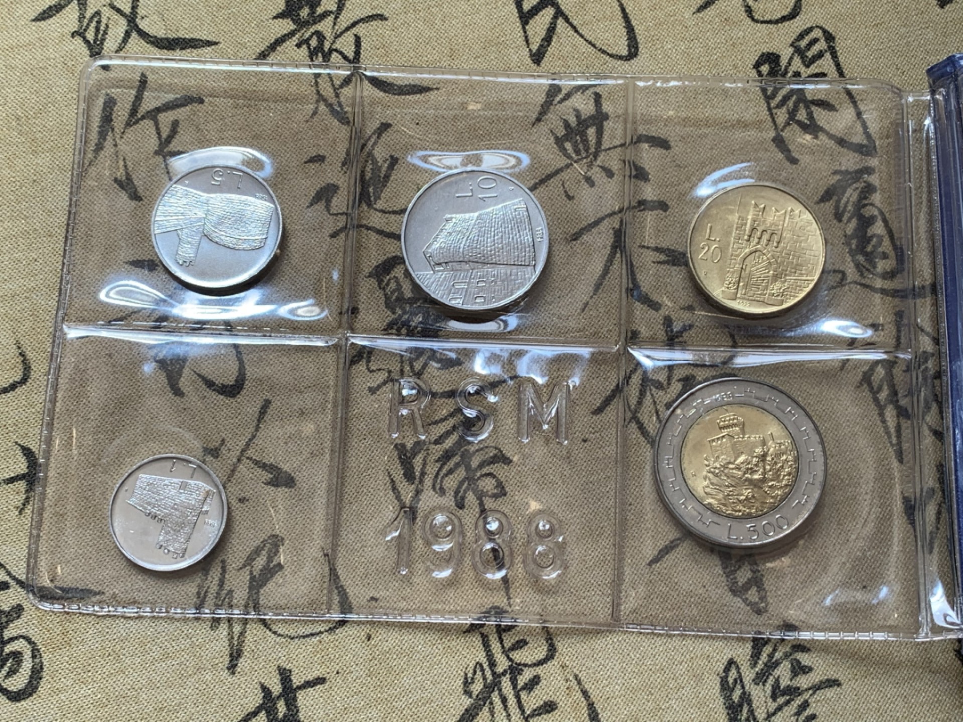 《竞宝斋》第89场-本周日，周一，周四，3场连拍（全场不限金额包邮） 圣马力诺1988年 哨塔系列 十枚套 其中最大枚1000里拉是银币