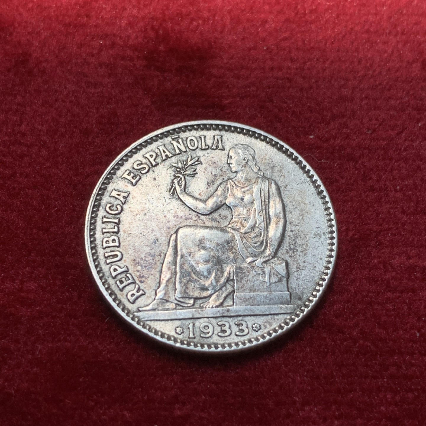 《竞宝斋》第89场-本周日，周一，周四，3场连拍（全场不限金额包邮） 1933年西班牙内战1比塞塔  银币