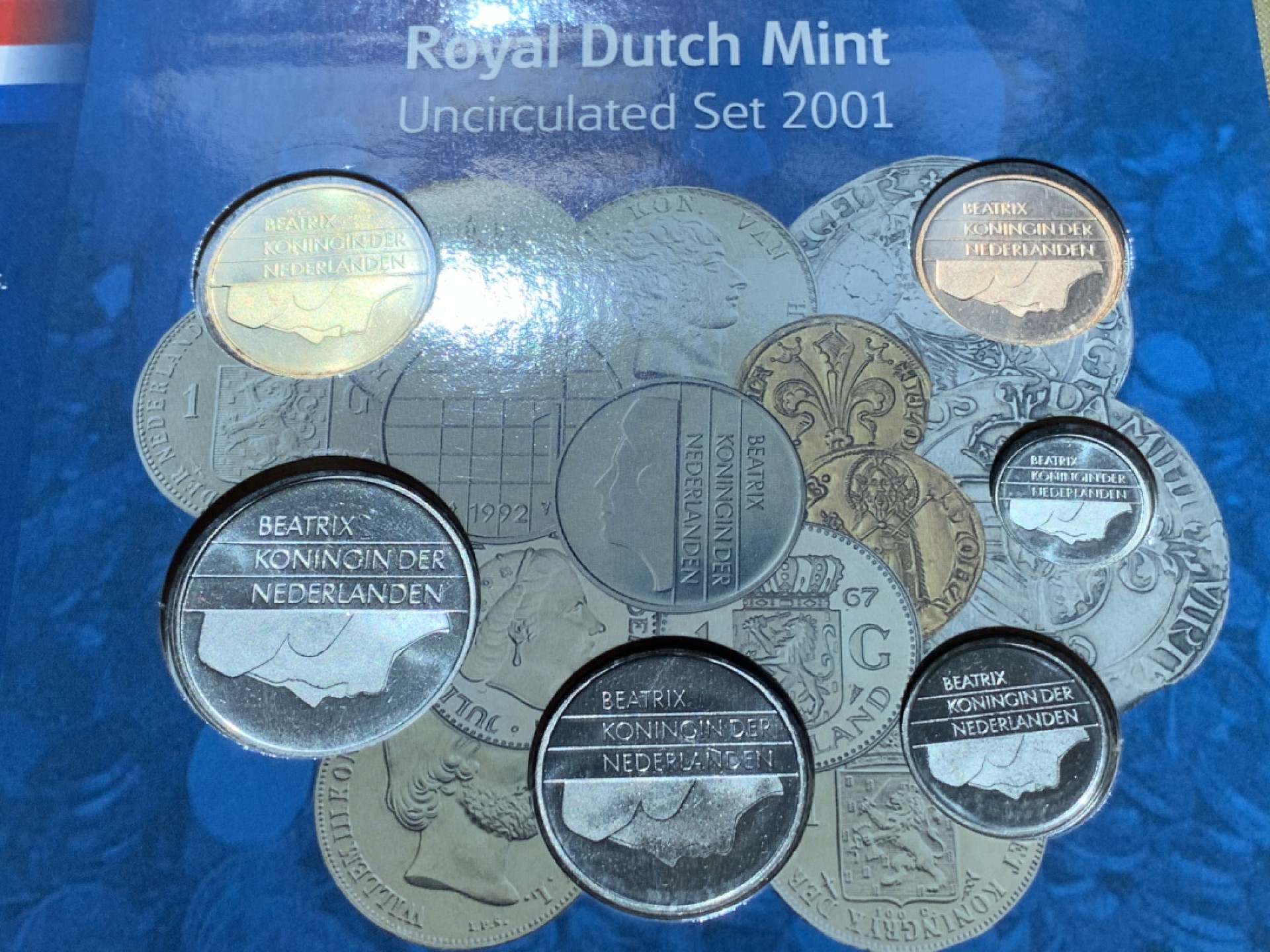 《竞宝斋》第89场-本周日，周一，周四，3场连拍（全场不限金额包邮） 卡装 荷兰2001年 欧元前最后一套本国货币 朱丽安娜六枚套 