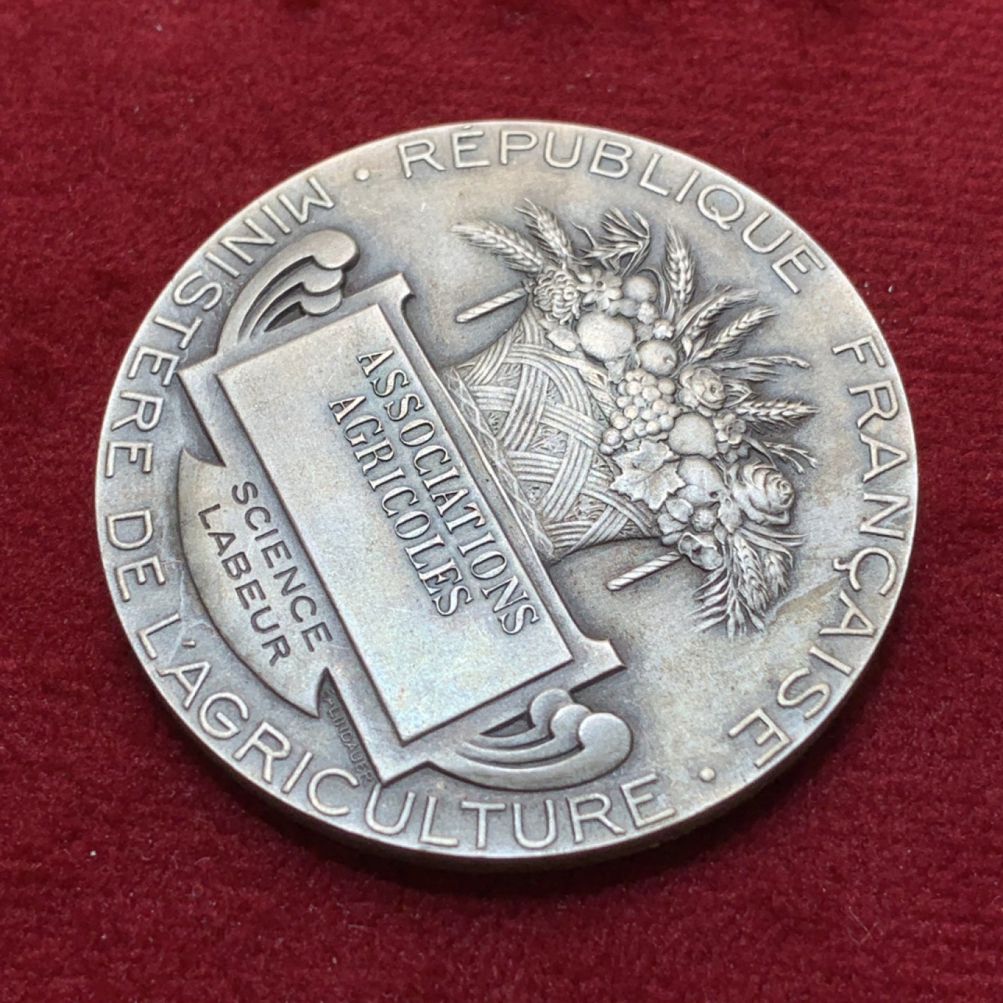 《竞宝斋》第89场-本周日，周一，周四，3场连拍（全场不限金额包邮） 法国 19-20世纪 农业部播种者 银章 41mm直径 36.8克