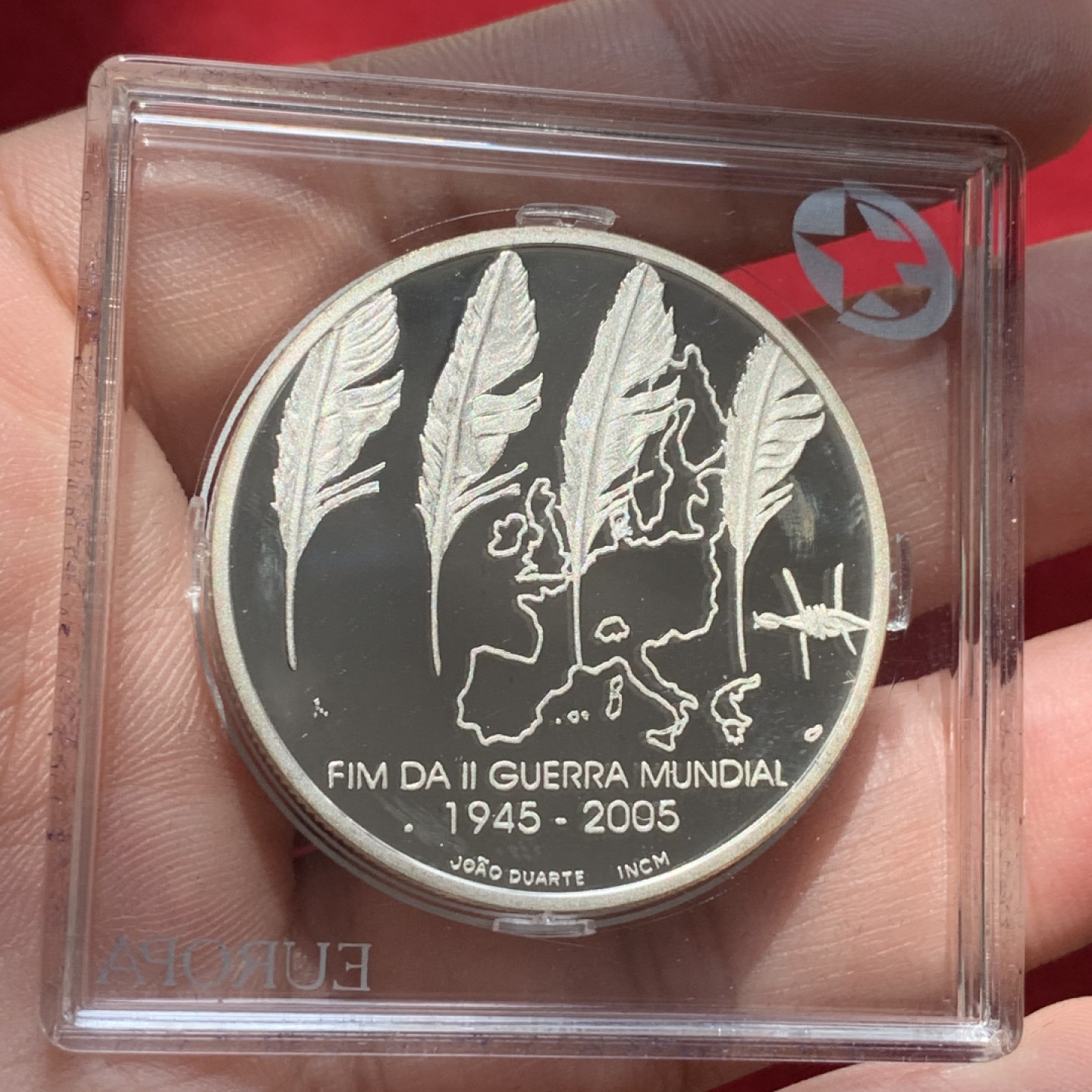 《竞宝斋》第89场-本周日，周一，周四，3场连拍（全场不限金额包邮） 葡萄牙 2005年 纪念二战结束 8欧元 精制大银币 31.1克 925银