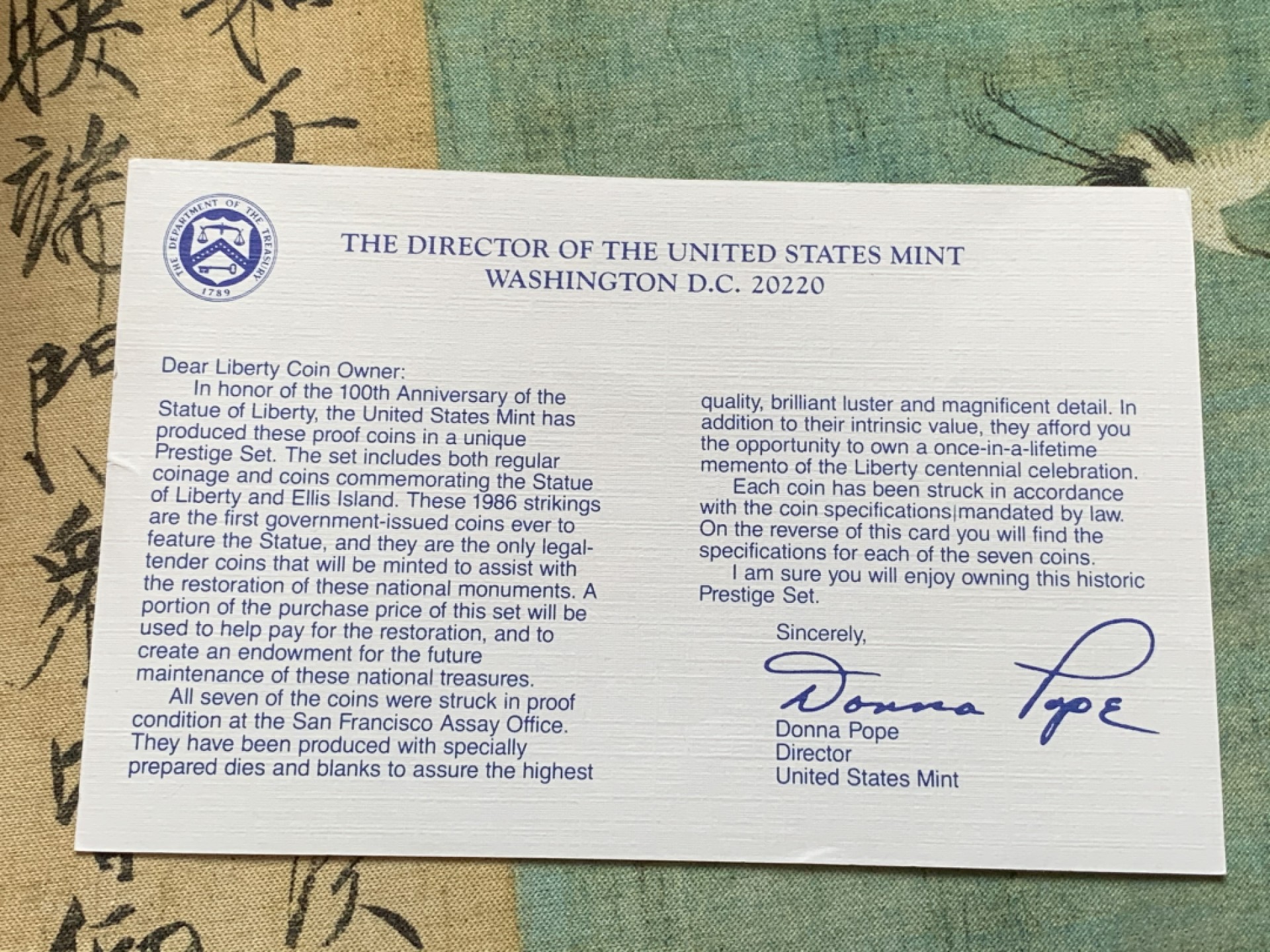 《竞宝斋》第89场-本周日，周一，周四，3场连拍（全场不限金额包邮） 原盒证书美国1986年自由女神像精制套币