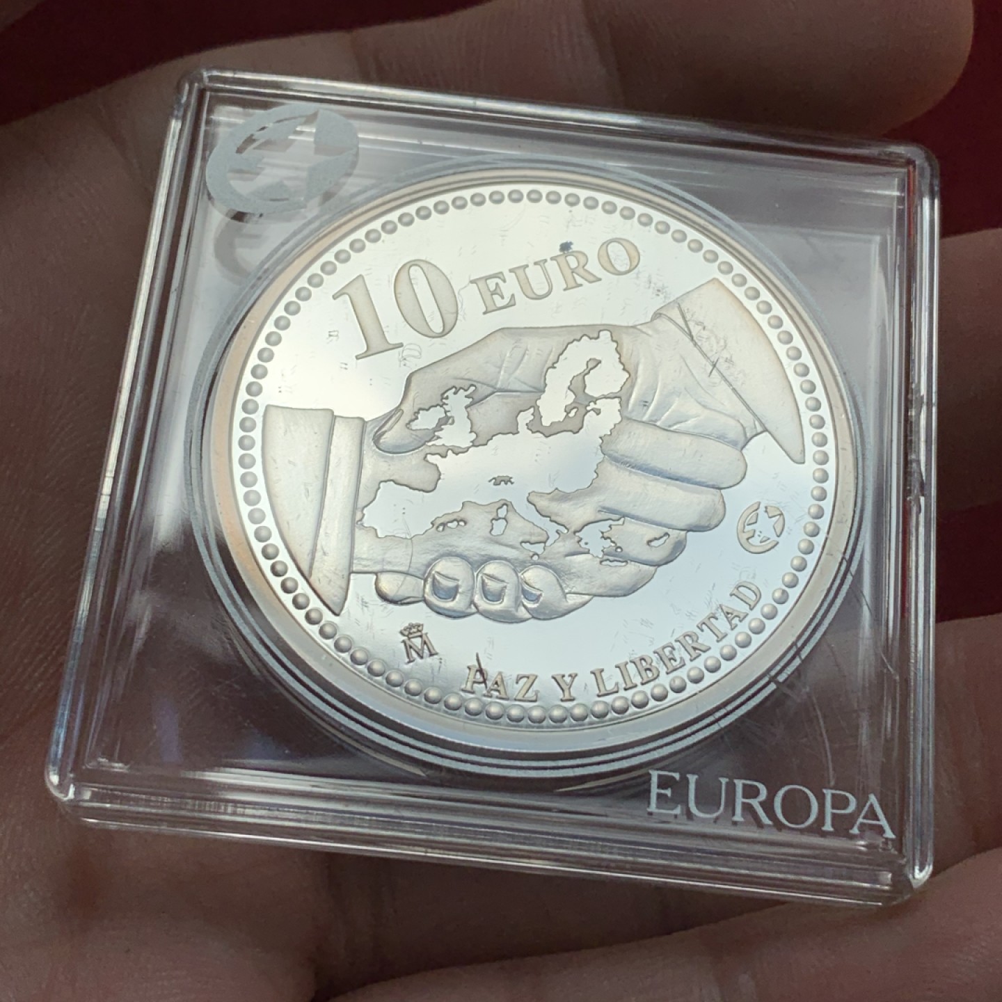 《竞宝斋》第89场-本周日，周一，周四，3场连拍（全场不限金额包邮） 西班牙 2005年 纪念欧洲和平自由六十周年10欧元银币 27克 925银