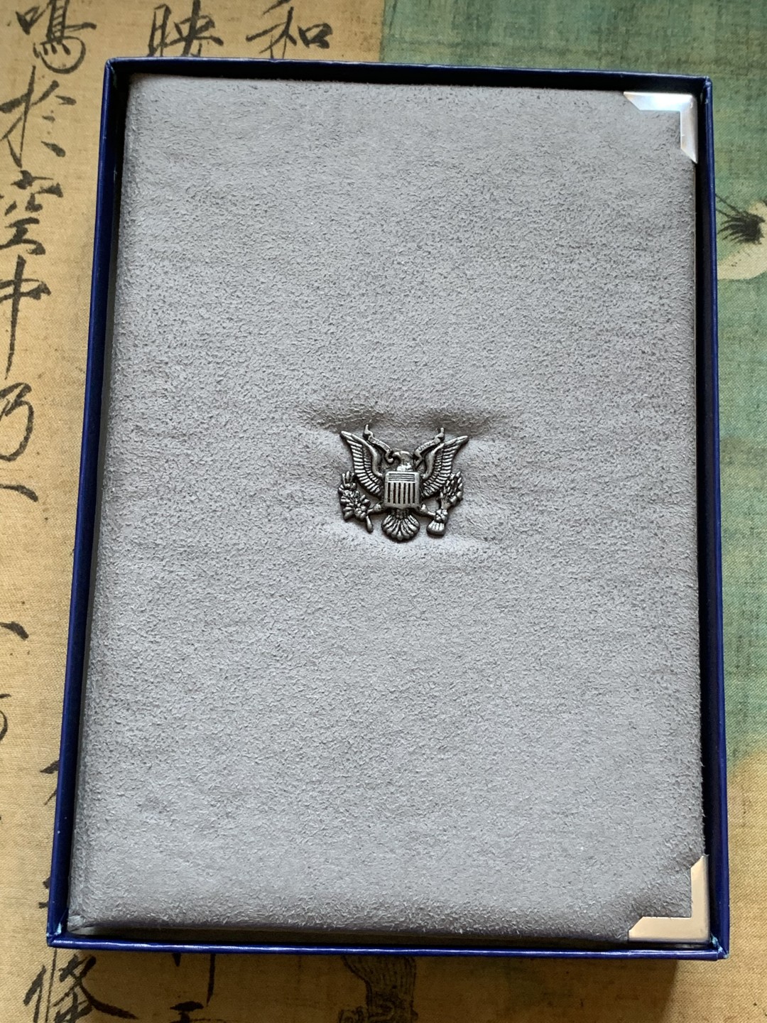 《竞宝斋》第89场-本周日，周一，周四，3场连拍（全场不限金额包邮） 原盒证书美国1986年自由女神像精制套币