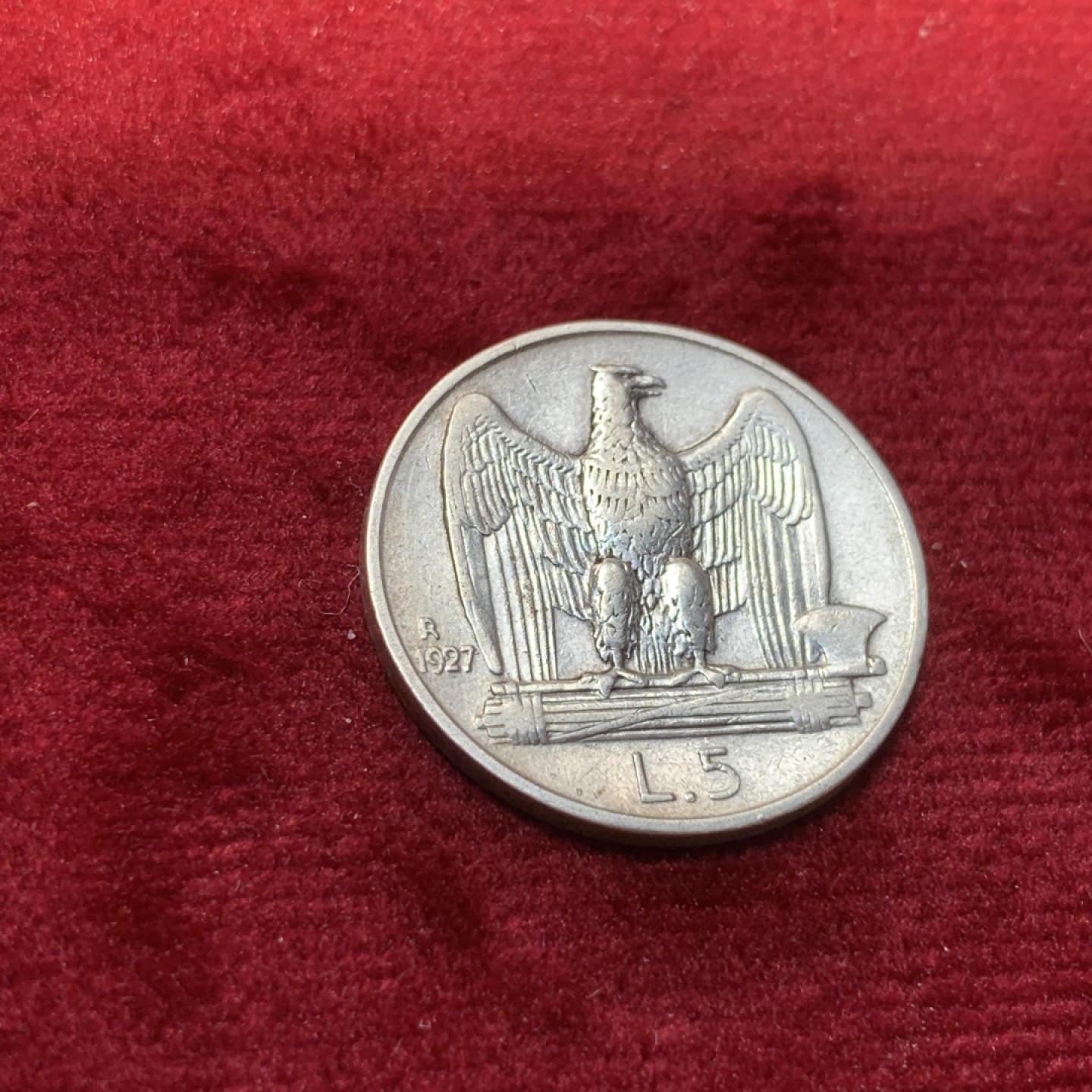 《竞宝斋》第89场-本周日，周一，周四，3场连拍（全场不限金额包邮） 1927年意大利小鹰5里拉 银币