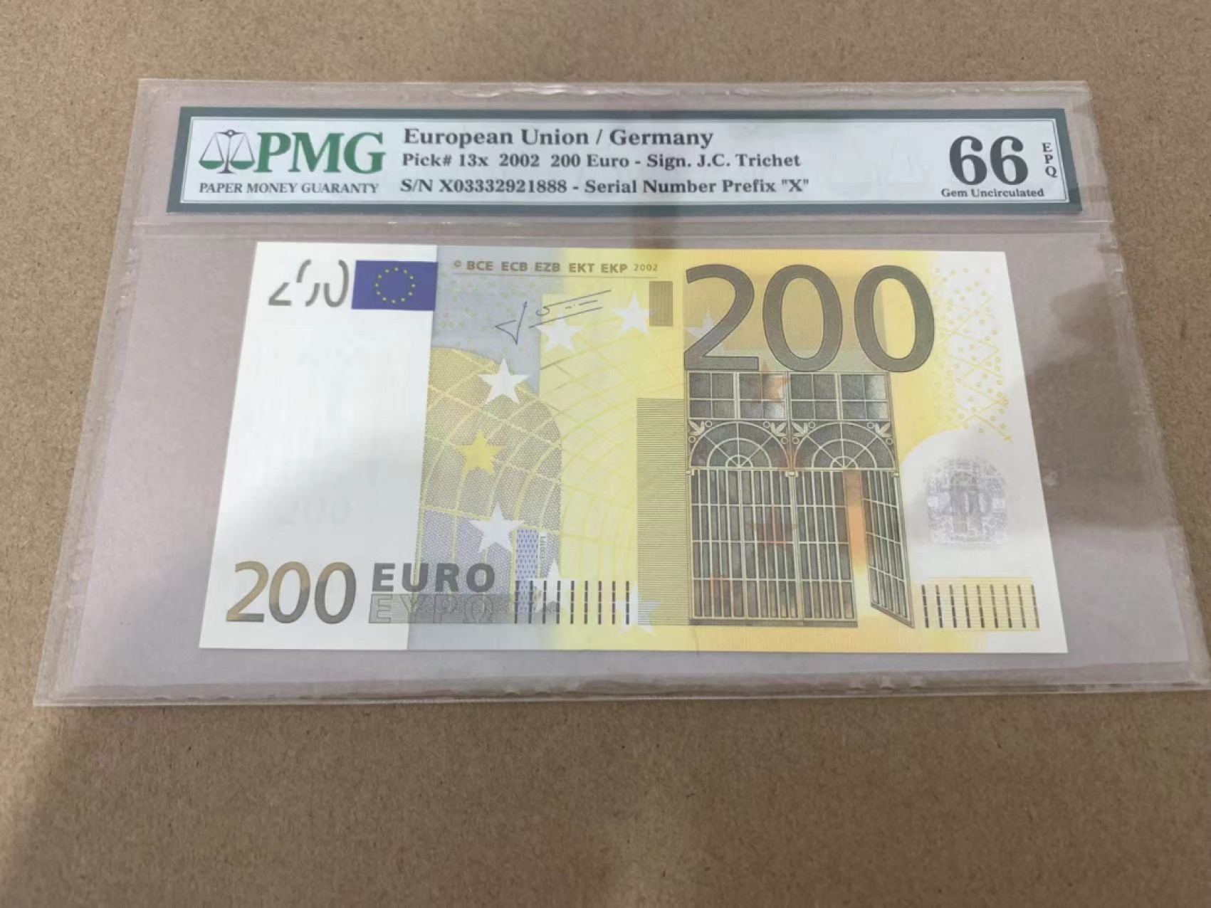 【Blue Auction】✨世界纸币精拍第218期【精】——安彻尔和安娜 【888豹子号 无47】欧盟 二签 2002年200欧元 PMG66EPQ 