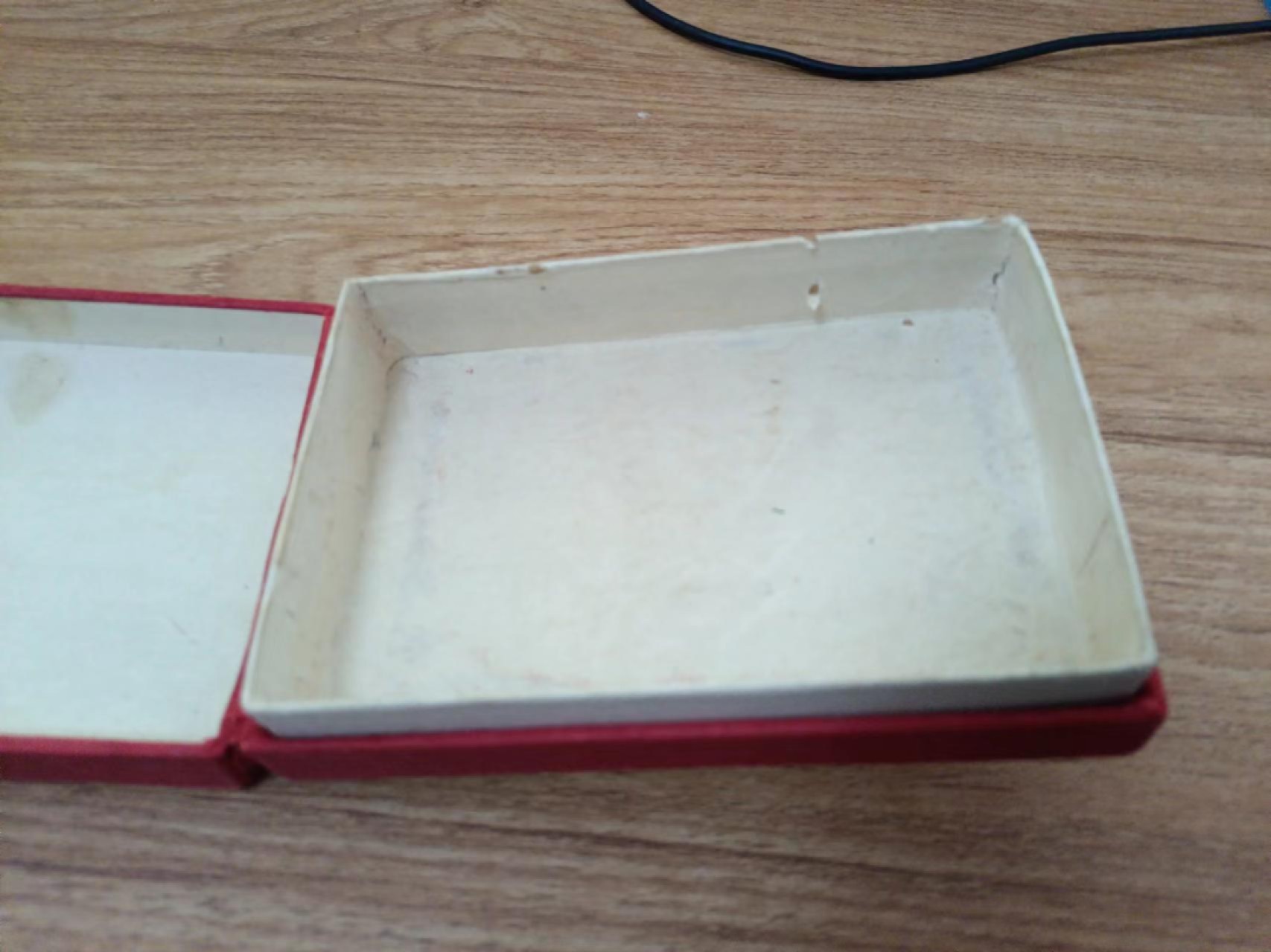 苏联勋章2022年8月拍卖  第五期8月26日-8月29日晚上9点 苏联二战勋章盒子