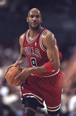 零元拍：公牛王朝首发球员罗恩 哈珀 亲笔签字球衣 五届NBA总冠军 稀有公牛 球衣 MAB Celebrity 镭射标认证