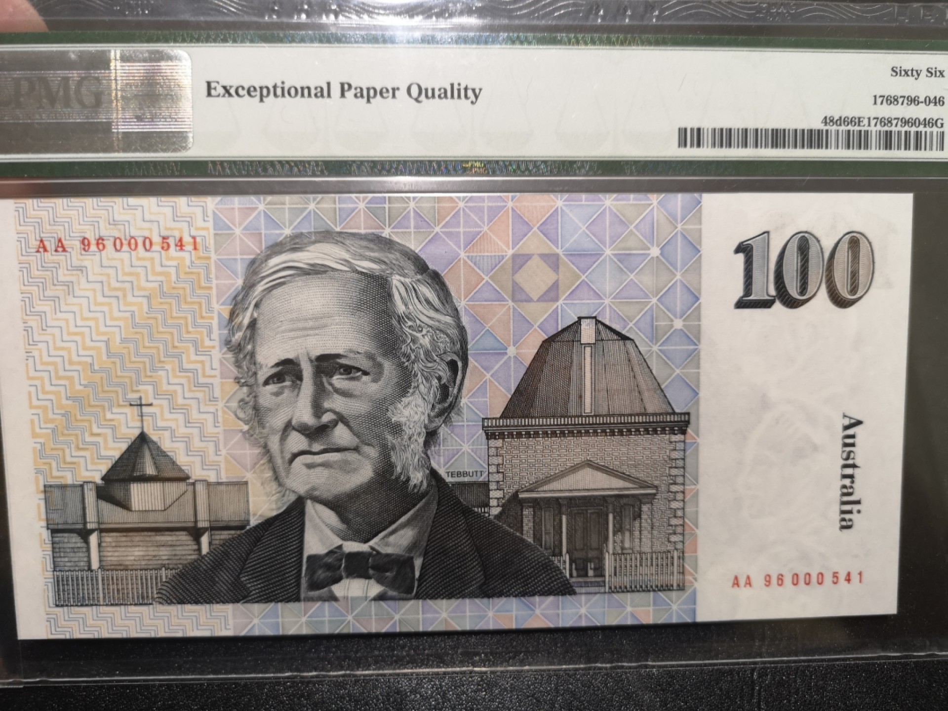 《外钞收藏家》第一百九十八期 1992年澳大利亚100元 PMG66高分 毛线帽 AA冠 百位号 跟上面那张同号