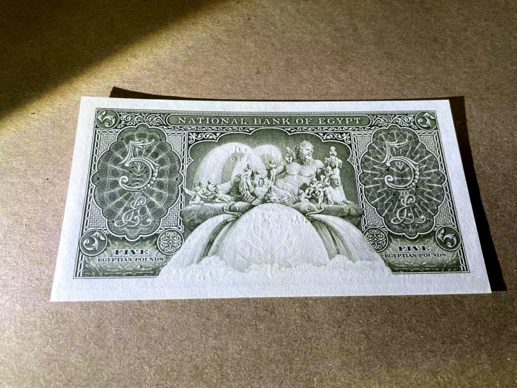 【Blue Auction】✨世界纸币精拍第218期【精】——安彻尔和安娜 埃及 1952-60年5镑 尼罗河神 全新UNC 大票幅精美