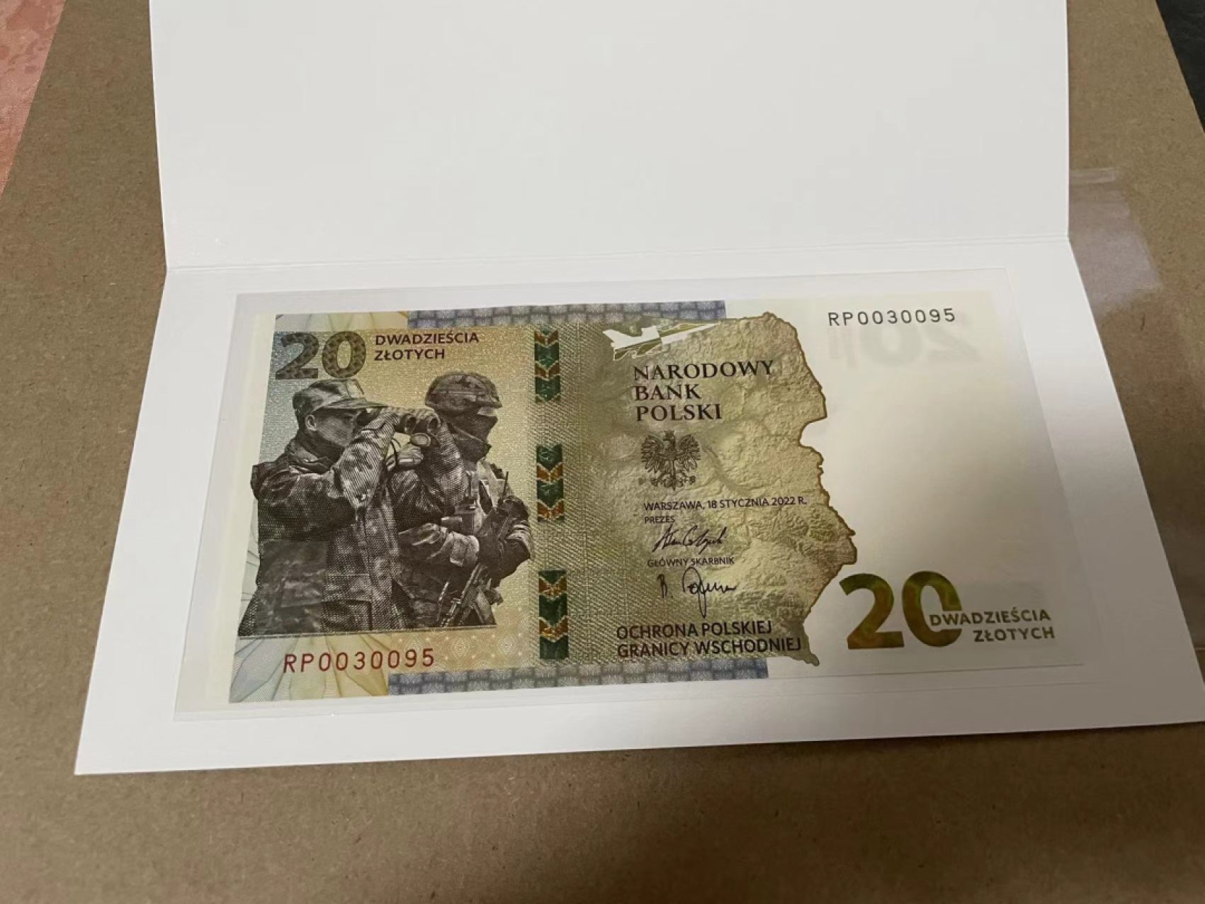 【Blue Auction】✨世界纸币精拍第218期【精】——安彻尔和安娜 【原装带册30095号】波兰2022年20兹罗提 保卫东部边界纪念钞 全新UNC