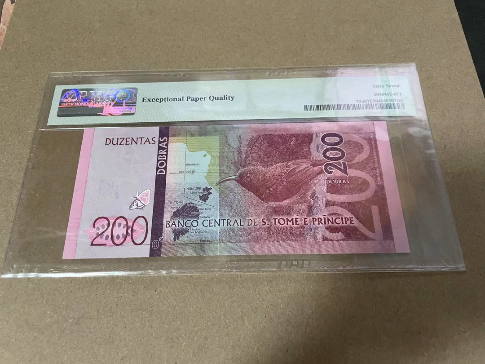 【Blue Auction】✨世界纸币精拍第218期【精】——安彻尔和安娜 【无47】圣多美和普林西比 2016年200Dobras PMG67EPQ 