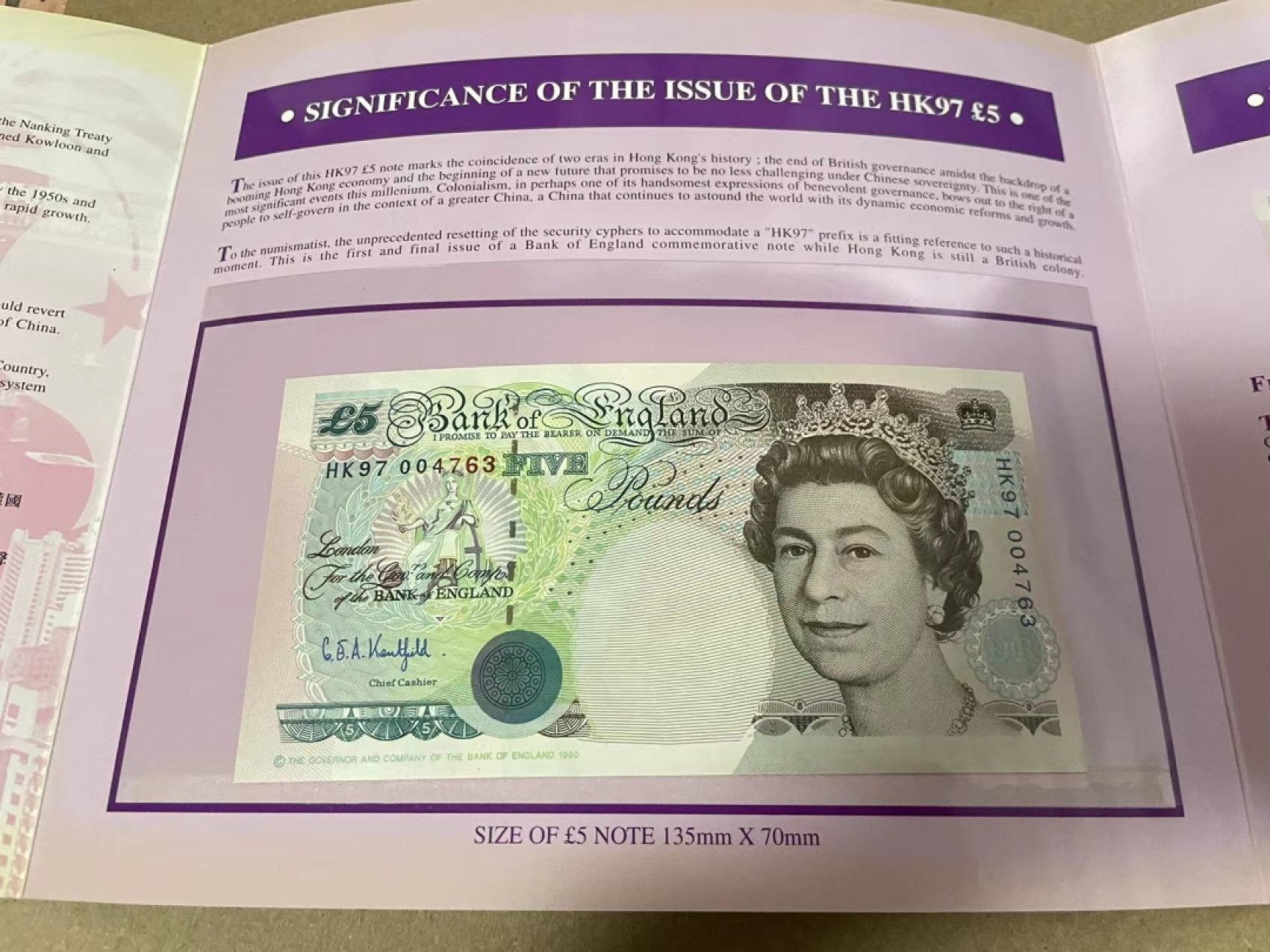 【Blue Auction】✨世界纸币精拍第218期【精】——安彻尔和安娜 【原装带册 千位小号】英国 HK97冠 皇冠版5镑 全新UNC