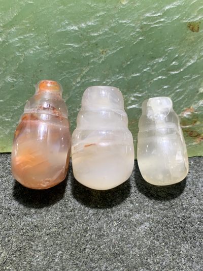 川料南红玛瑙荔枝冻通货一体小佛头三通一组， - 川料南红玛瑙荔枝冻通货一体小佛头三通一组，