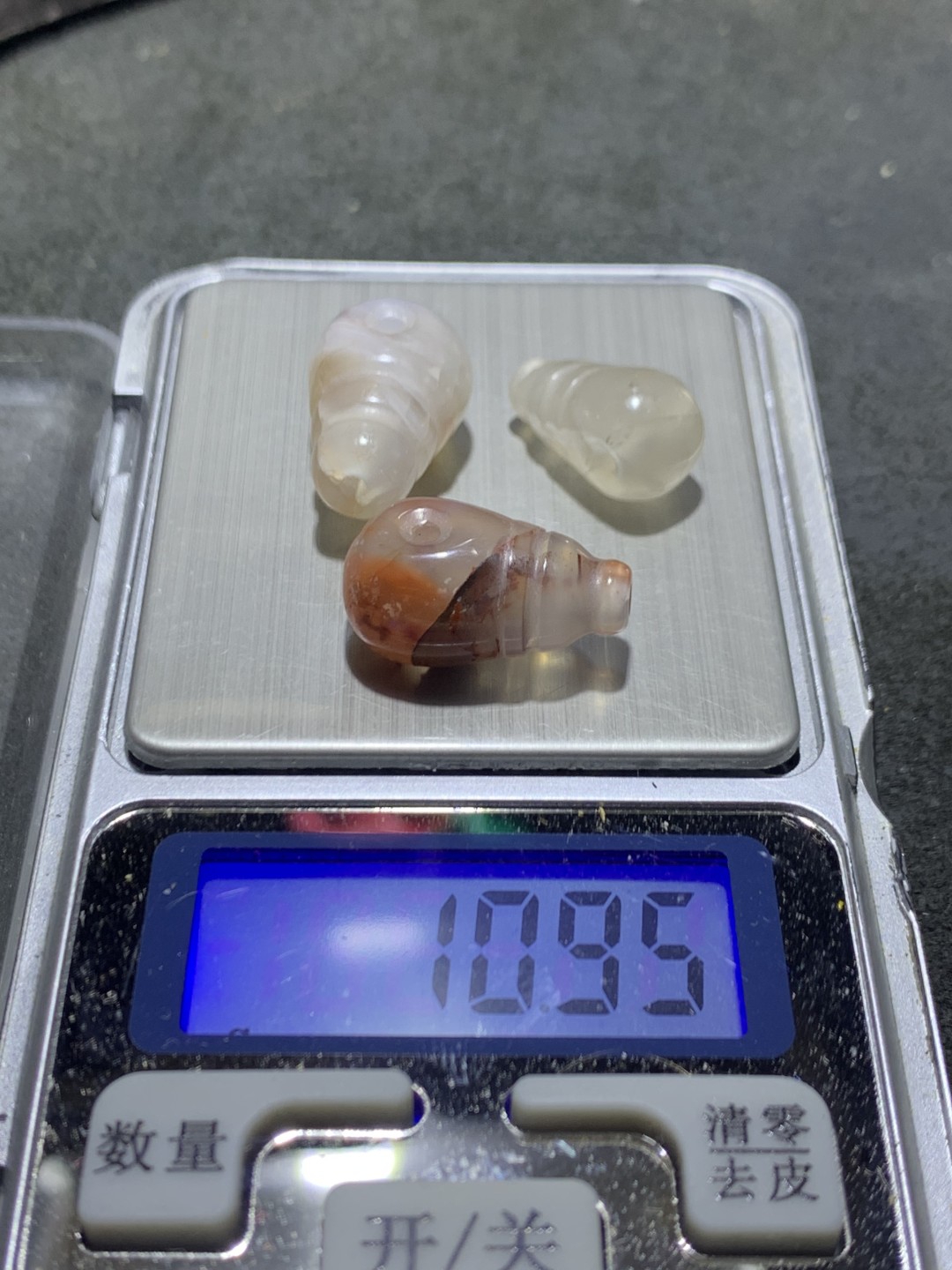 川料南红玛瑙荔枝冻通货一体小佛头三通一组，