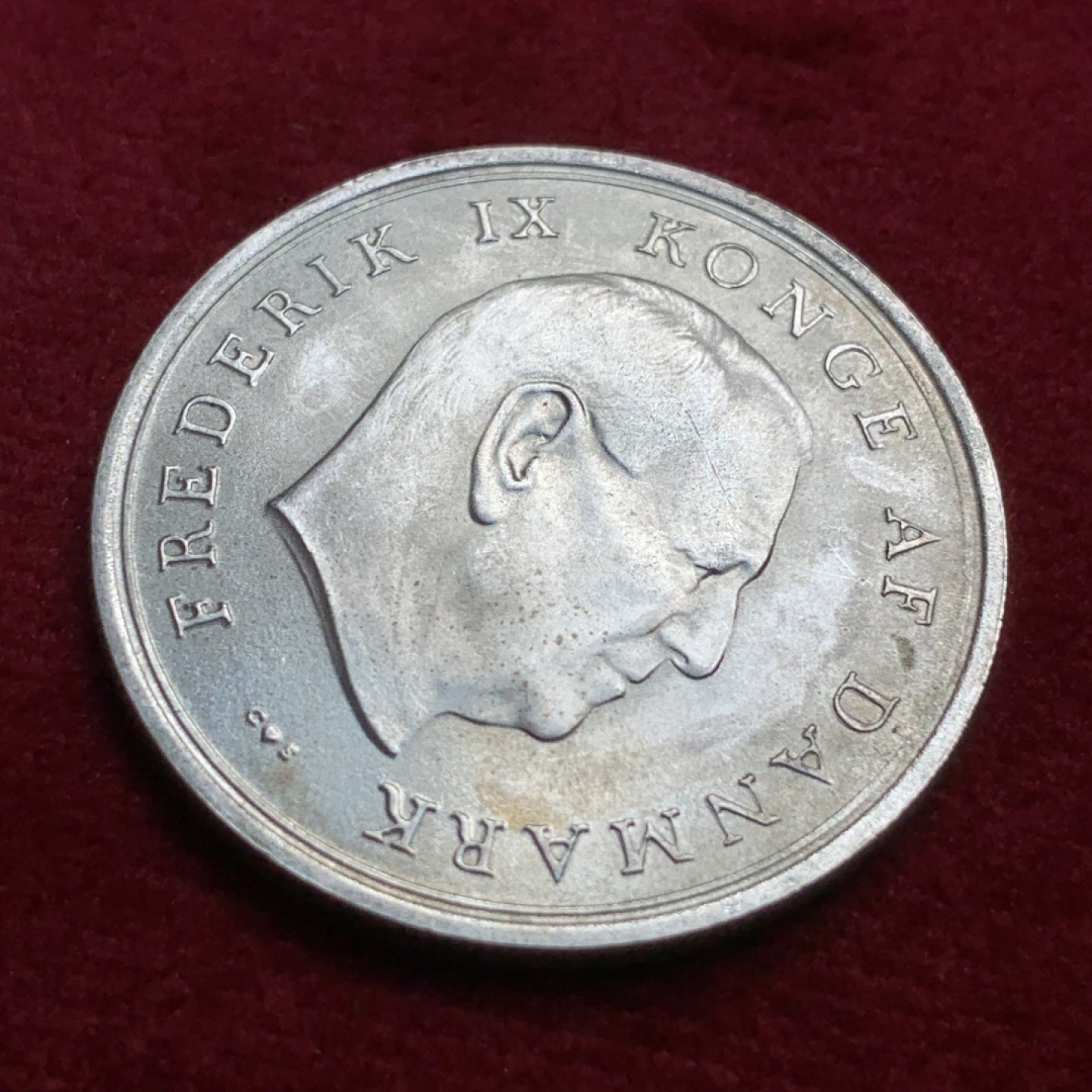 《竞宝斋》第91场-本周日，周一2场连拍（全场不限金额包邮） 丹麦    1967  10克朗  玛格丽特公主婚礼纪念币 转轮光