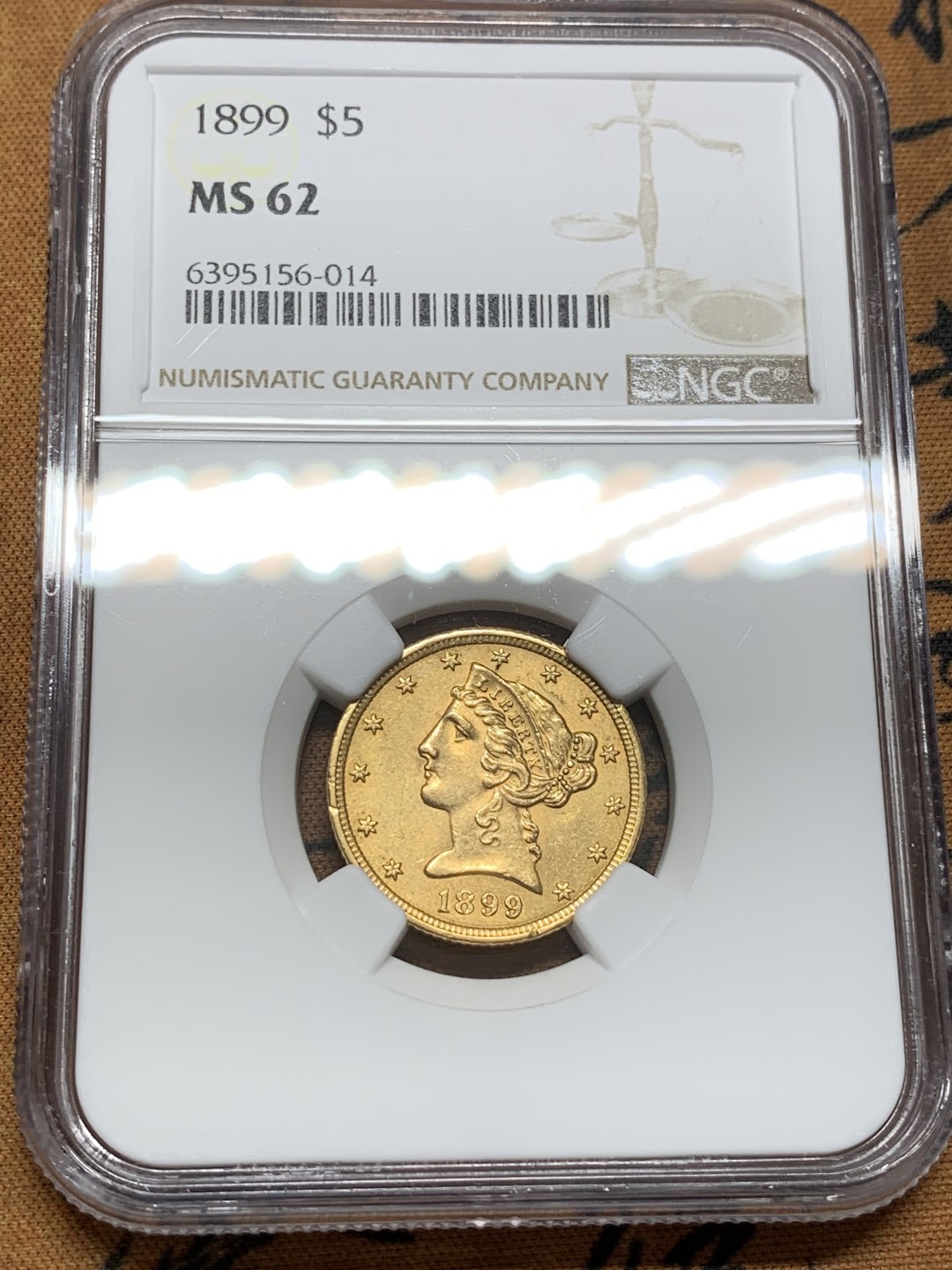 《竞宝斋》第91场-本周日，周一2场连拍（全场不限金额包邮） NGC-MS62 美国1899年 自由女神像和老鹰 早期5美元 金币 原光 一流的状态