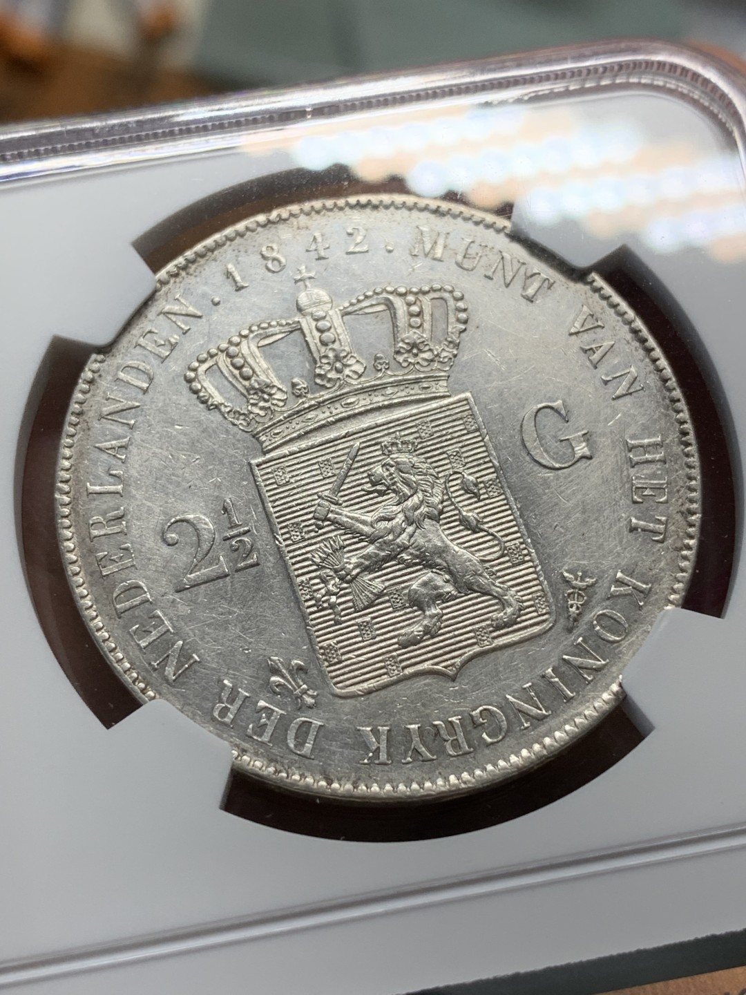 《竞宝斋》第91场-本周日，周一2场连拍（全场不限金额包邮） NGC UNCD 1842年荷兰威廉二世长脖子2.5盾银币 长脖子好品不多，这年份一共就一个MS62+，2个UNCD，加起来3个未流通品