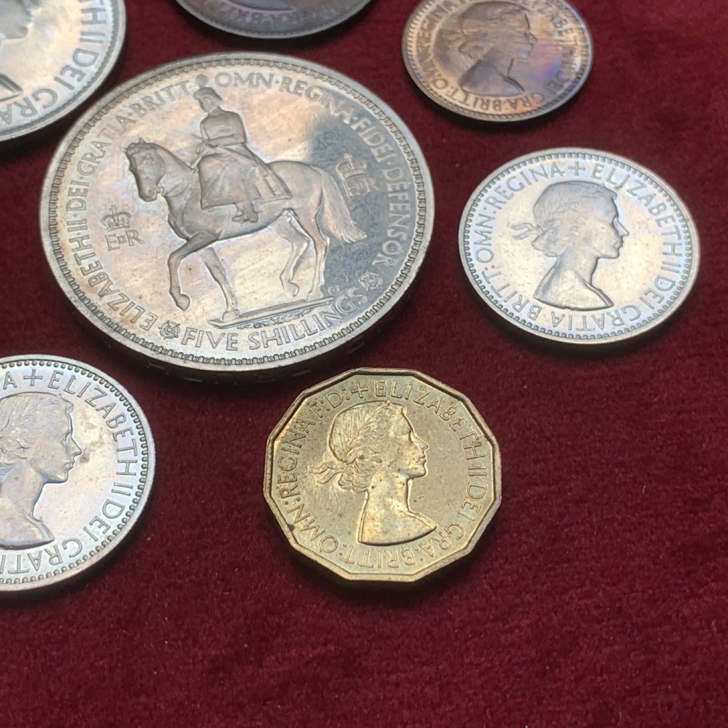 《竞宝斋》第91场-本周日，周一2场连拍（全场不限金额包邮） 英国 1953 伊丽莎白二世登基 精制套装 好品 缺失1便士铜币和6便士