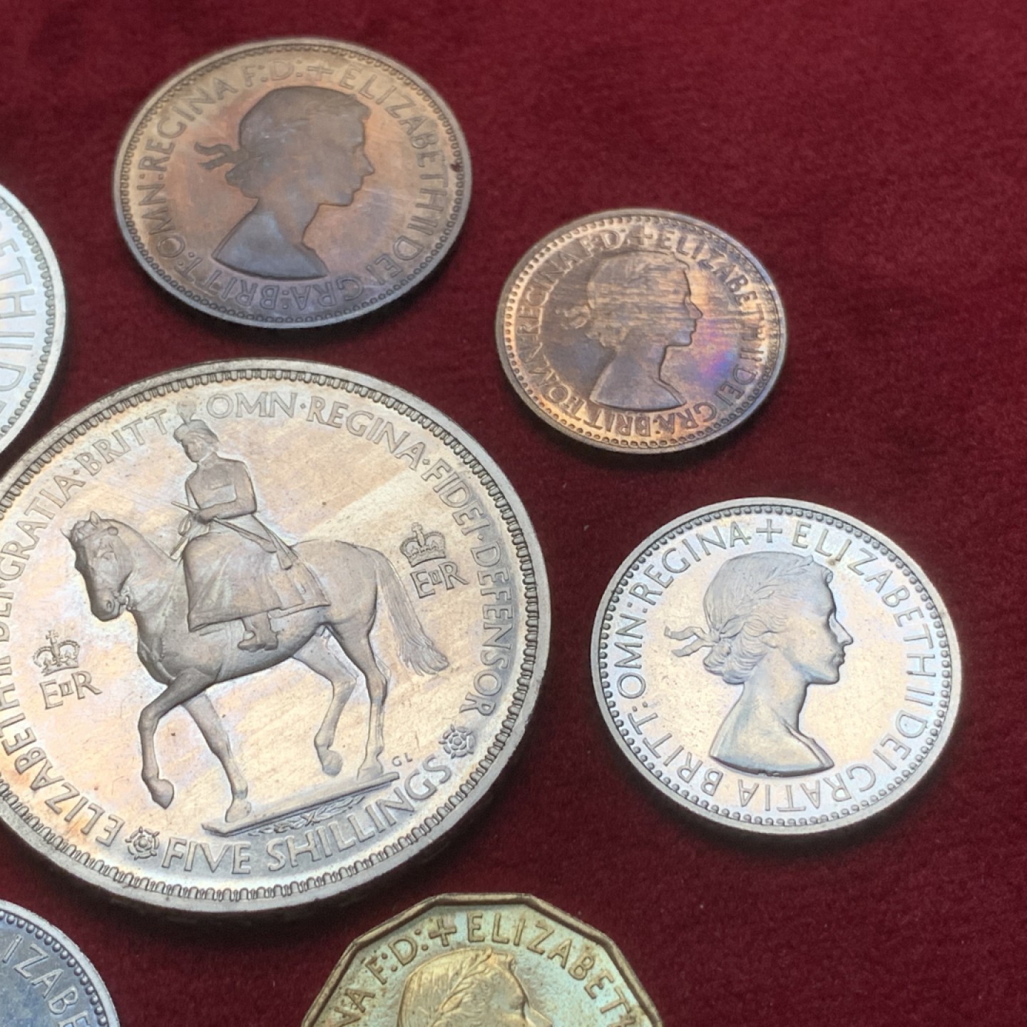 《竞宝斋》第91场-本周日，周一2场连拍（全场不限金额包邮） 英国 1953 伊丽莎白二世登基 精制套装 好品 缺失1便士铜币和6便士