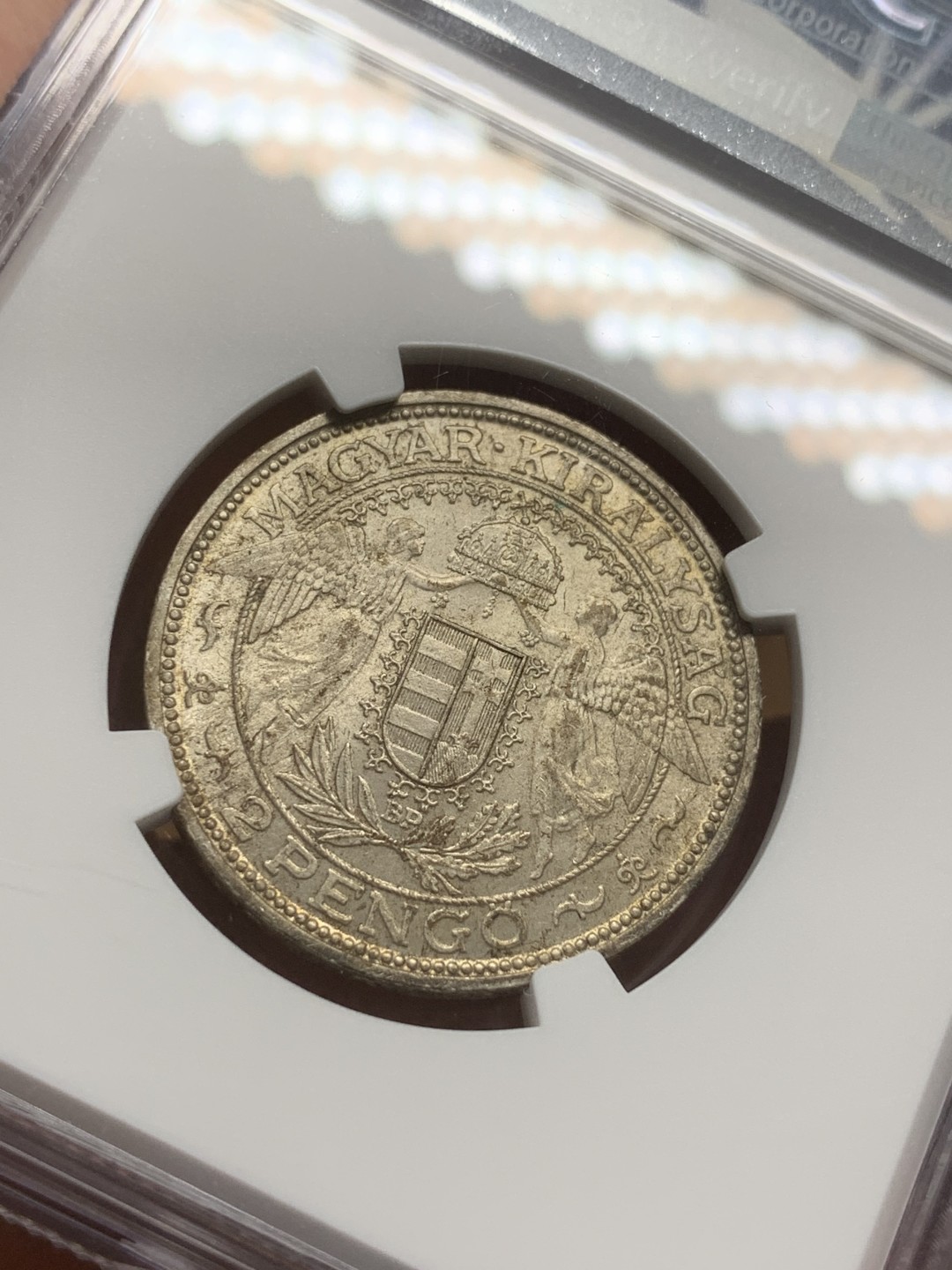 《竞宝斋》第91场-本周日，周一2场连拍（全场不限金额包邮） NGC-MS63 匈牙利1939年 圣母抱婴 2潘果银币 原光顶级好品