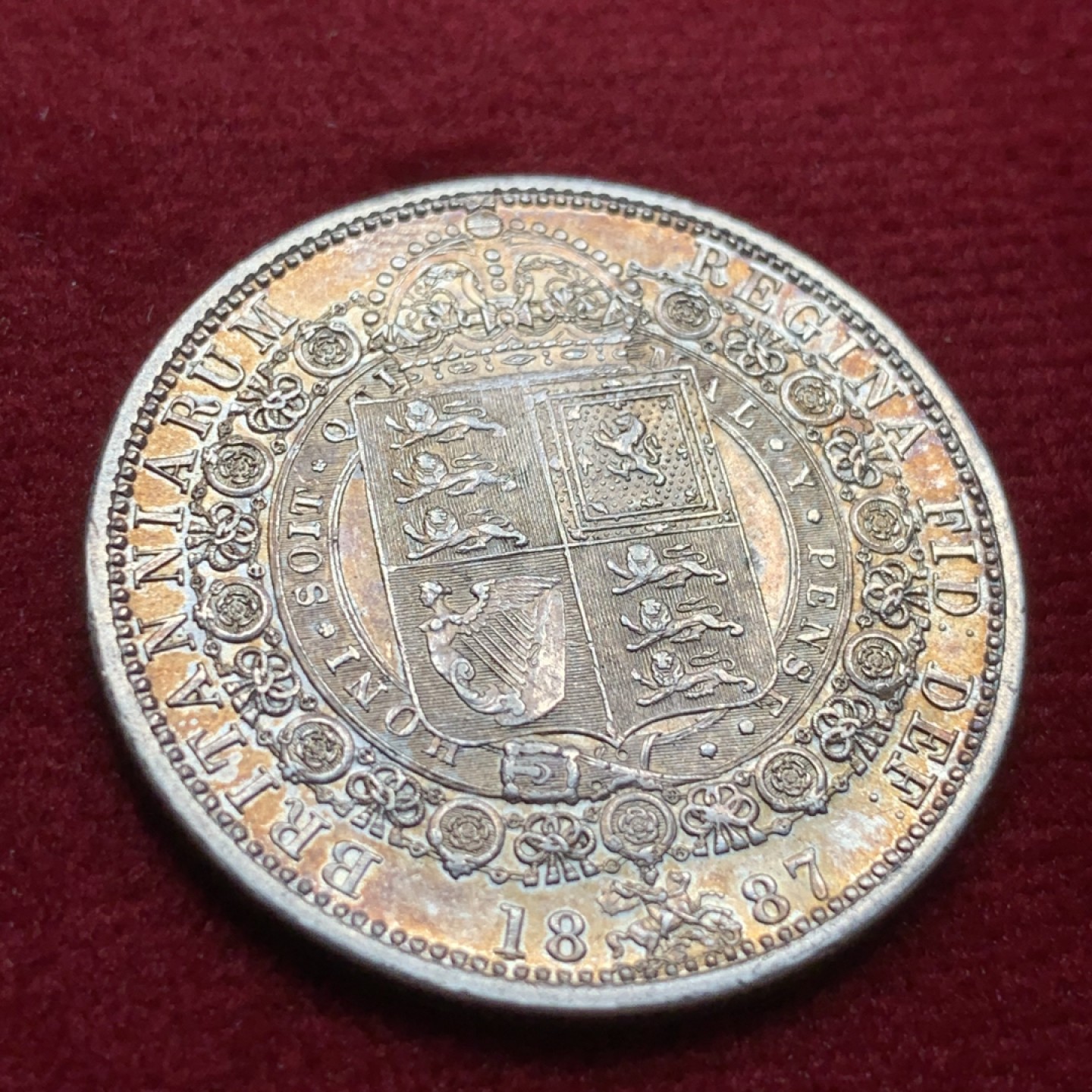 《竞宝斋》第91场-本周日，周一2场连拍（全场不限金额包邮） 英国1887年维多利亚半克朗银币 带光好品 金色诱人包浆