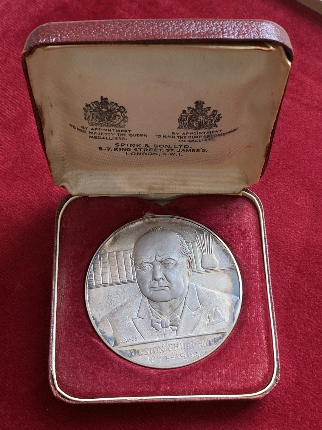 《竞宝斋》第91场-本周日，周一2场连拍（全场不限金额包邮） 原盒英国1965年丘吉尔诞辰纪念大银币五彩BU大型版本82.5克58MM银标高浮雕